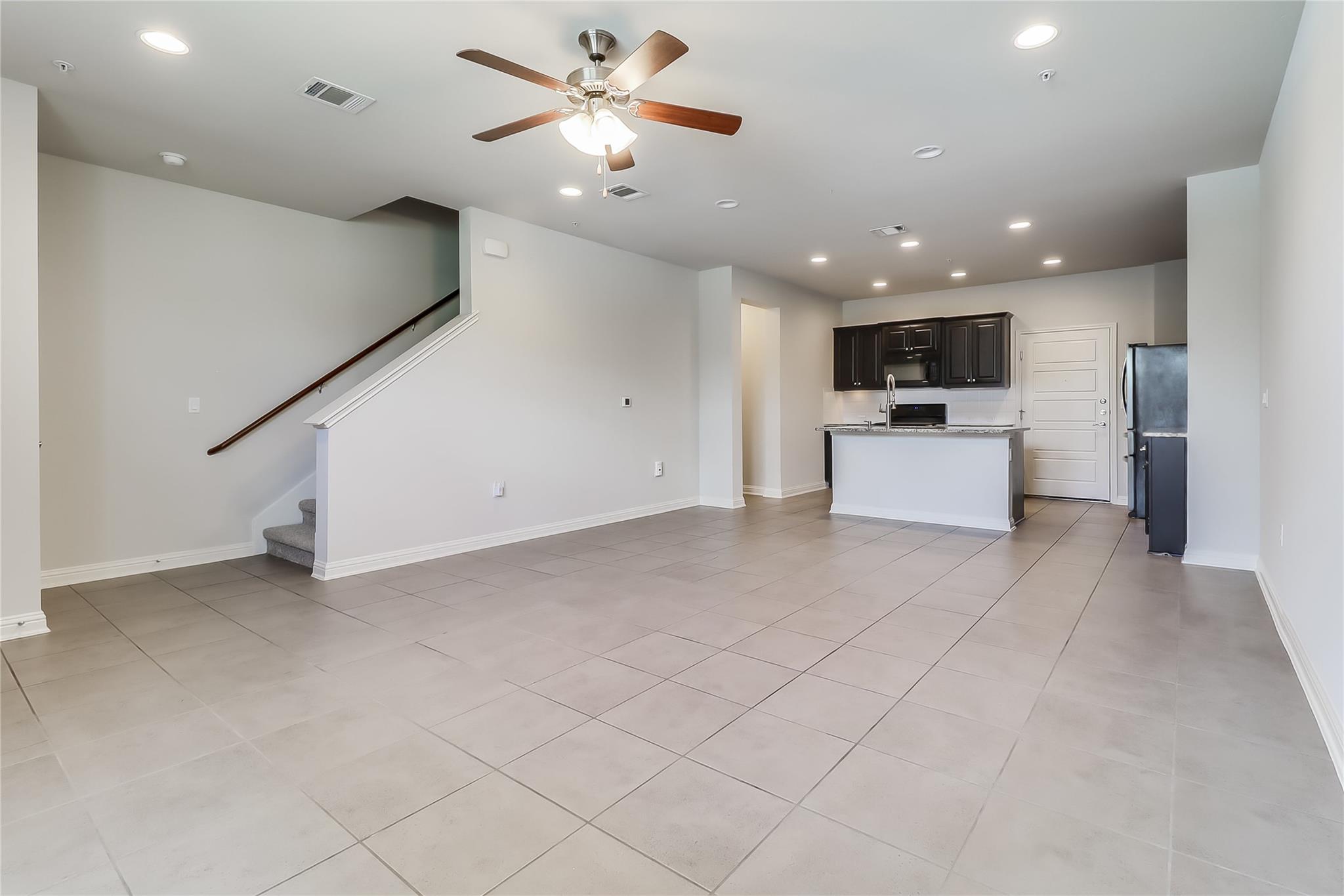 6814 E Riverside DR # 32