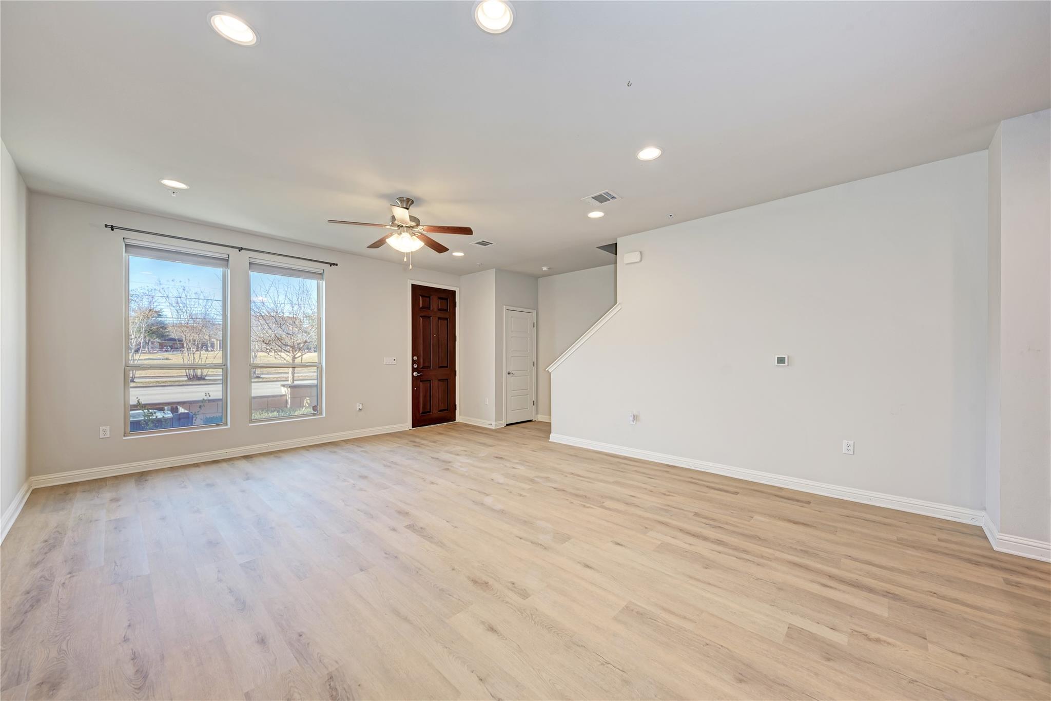 6814 E Riverside DR # 32