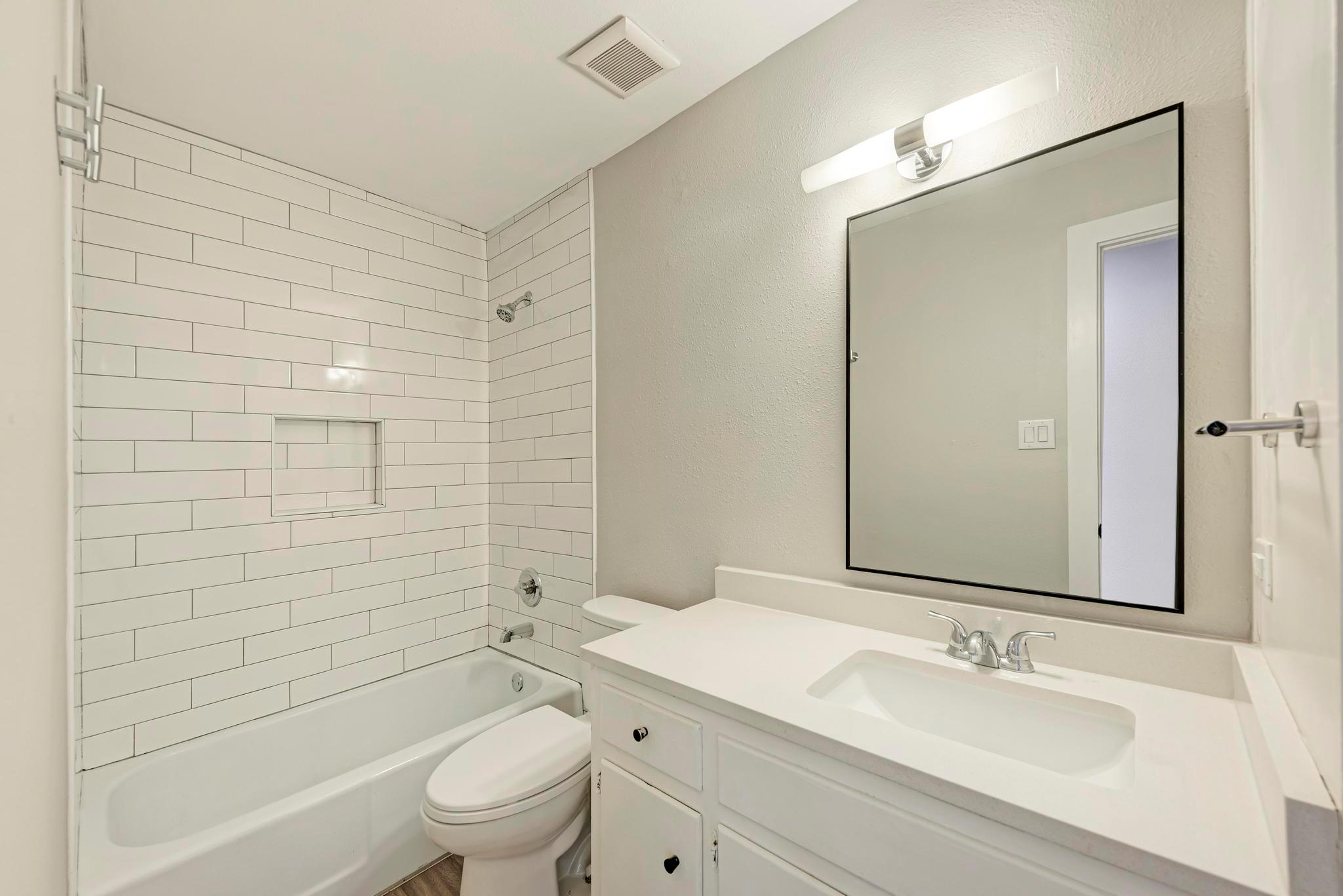 1612 Elmhurst DR # A