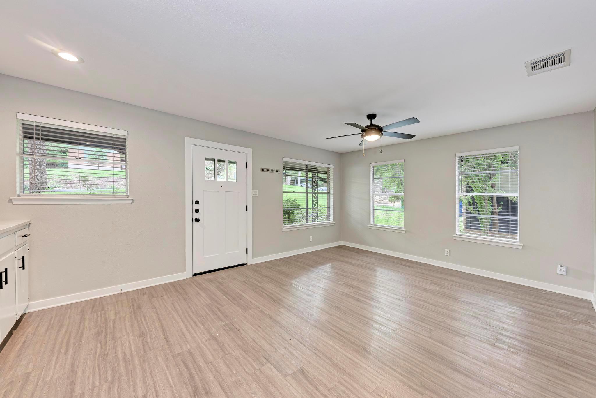 1612 Elmhurst DR # A