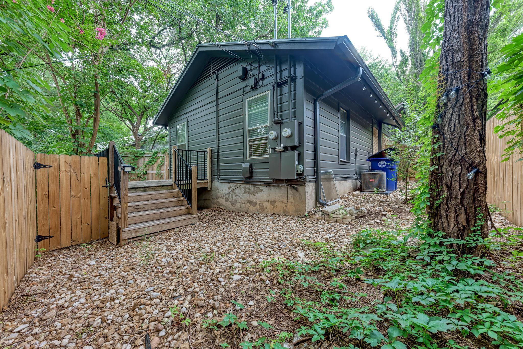 1612 Elmhurst DR # A