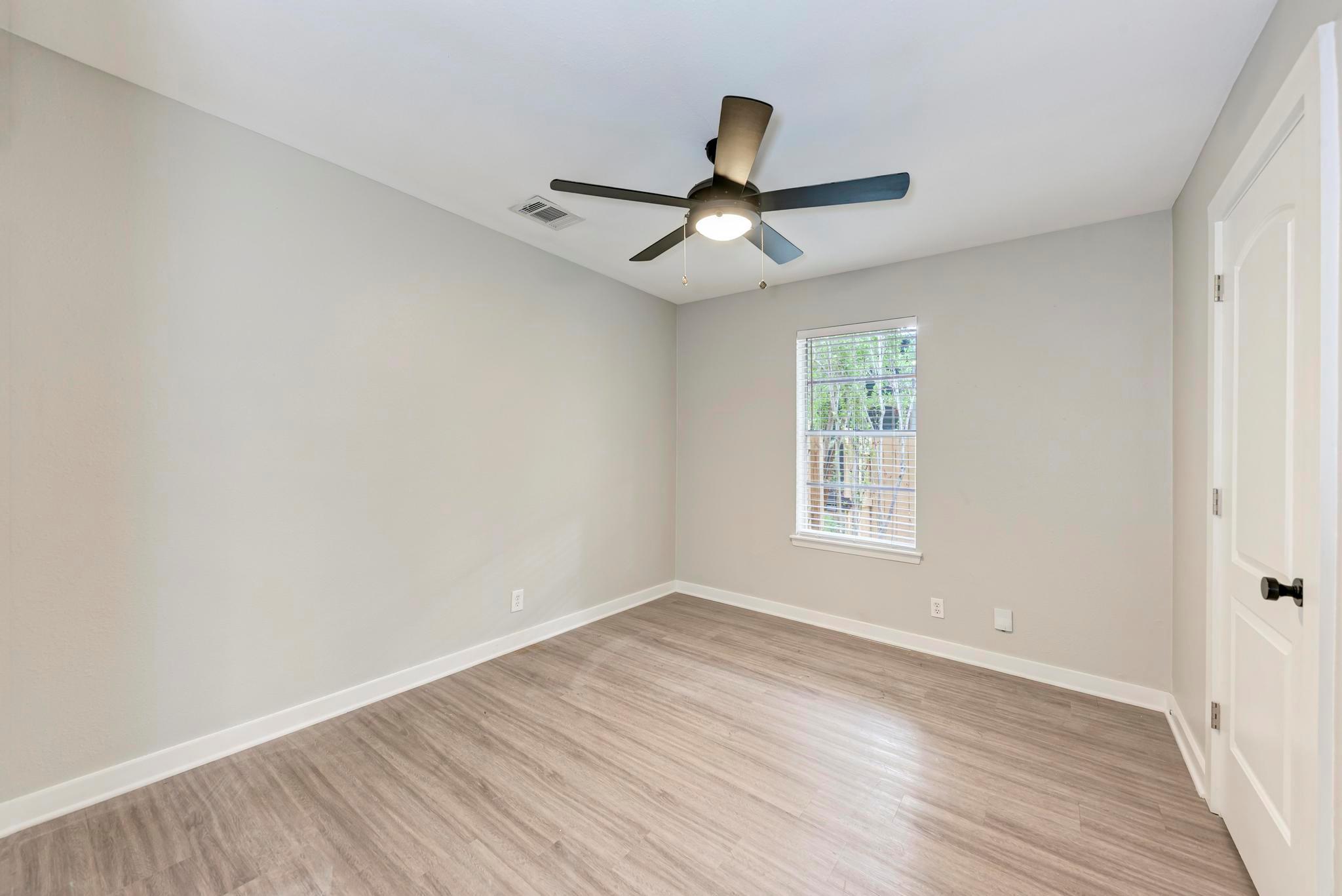 1612 Elmhurst DR # A