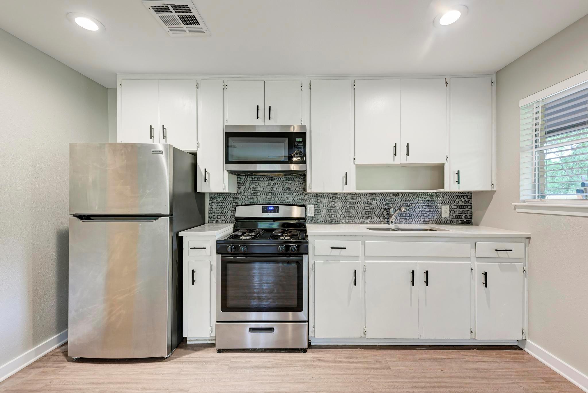 1612 Elmhurst DR # A