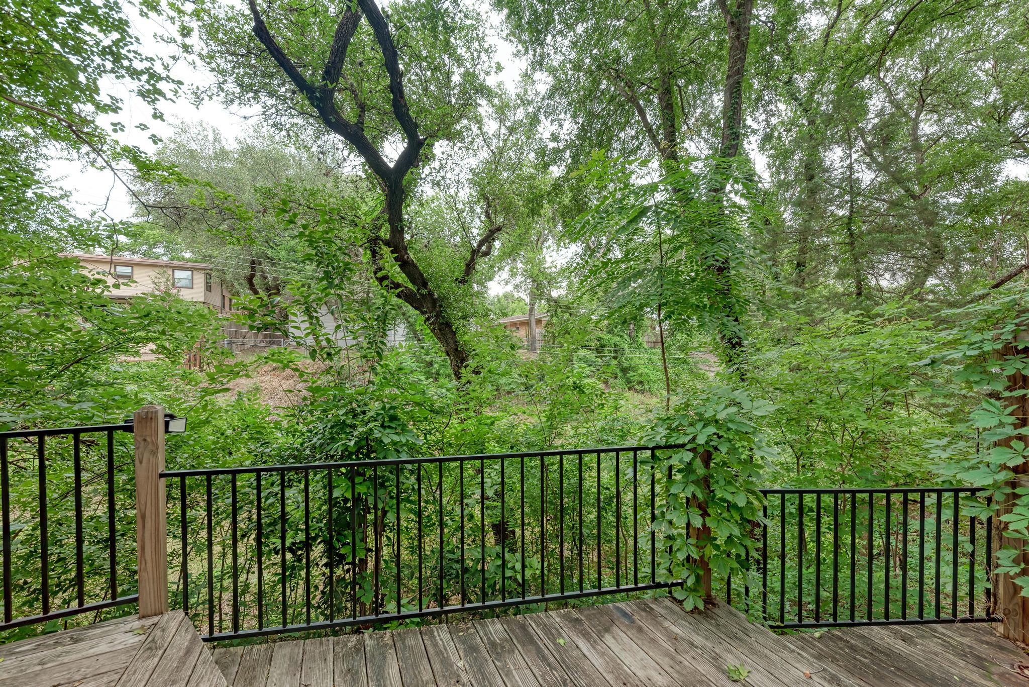 1612 Elmhurst DR # A