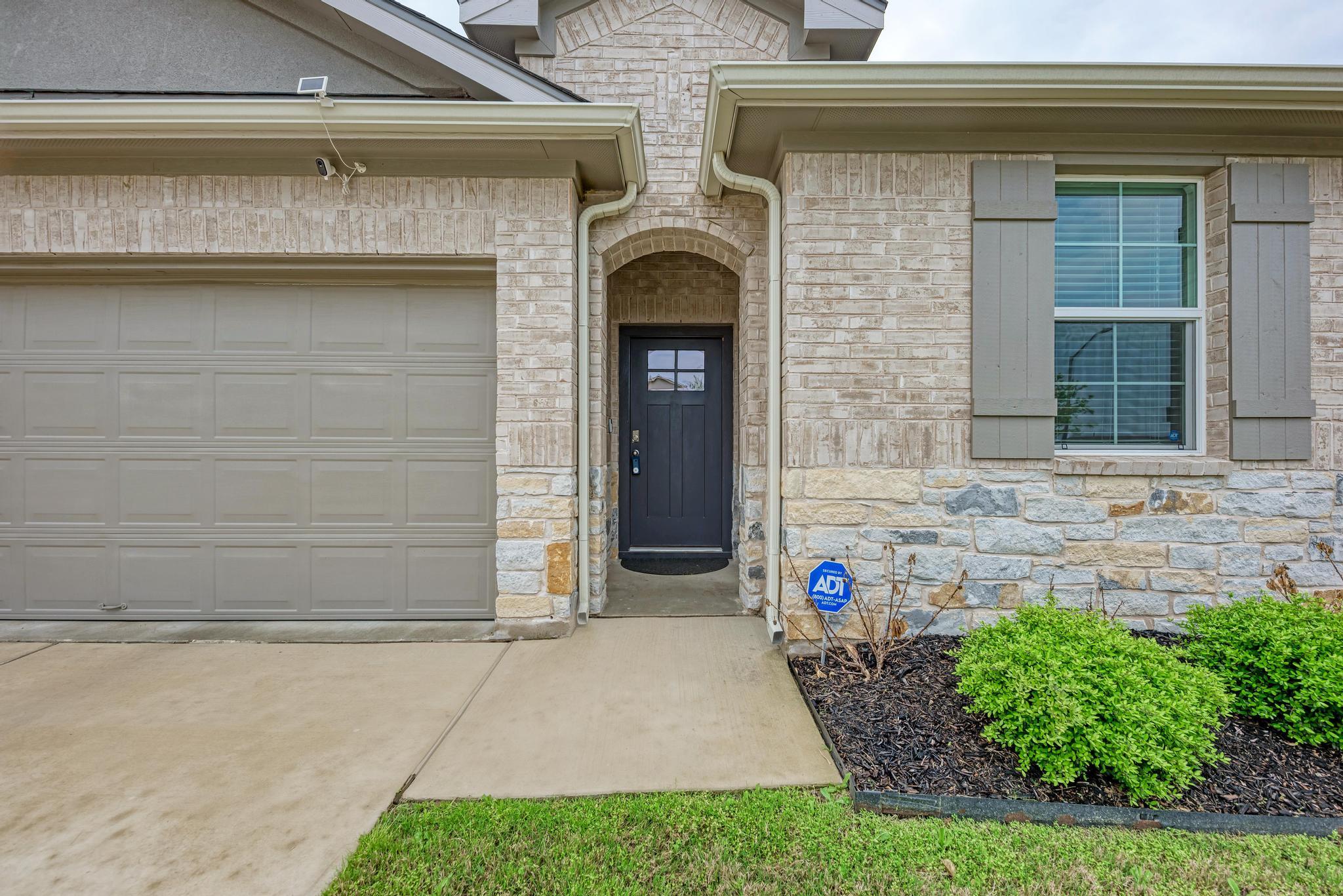 208 Abby RD