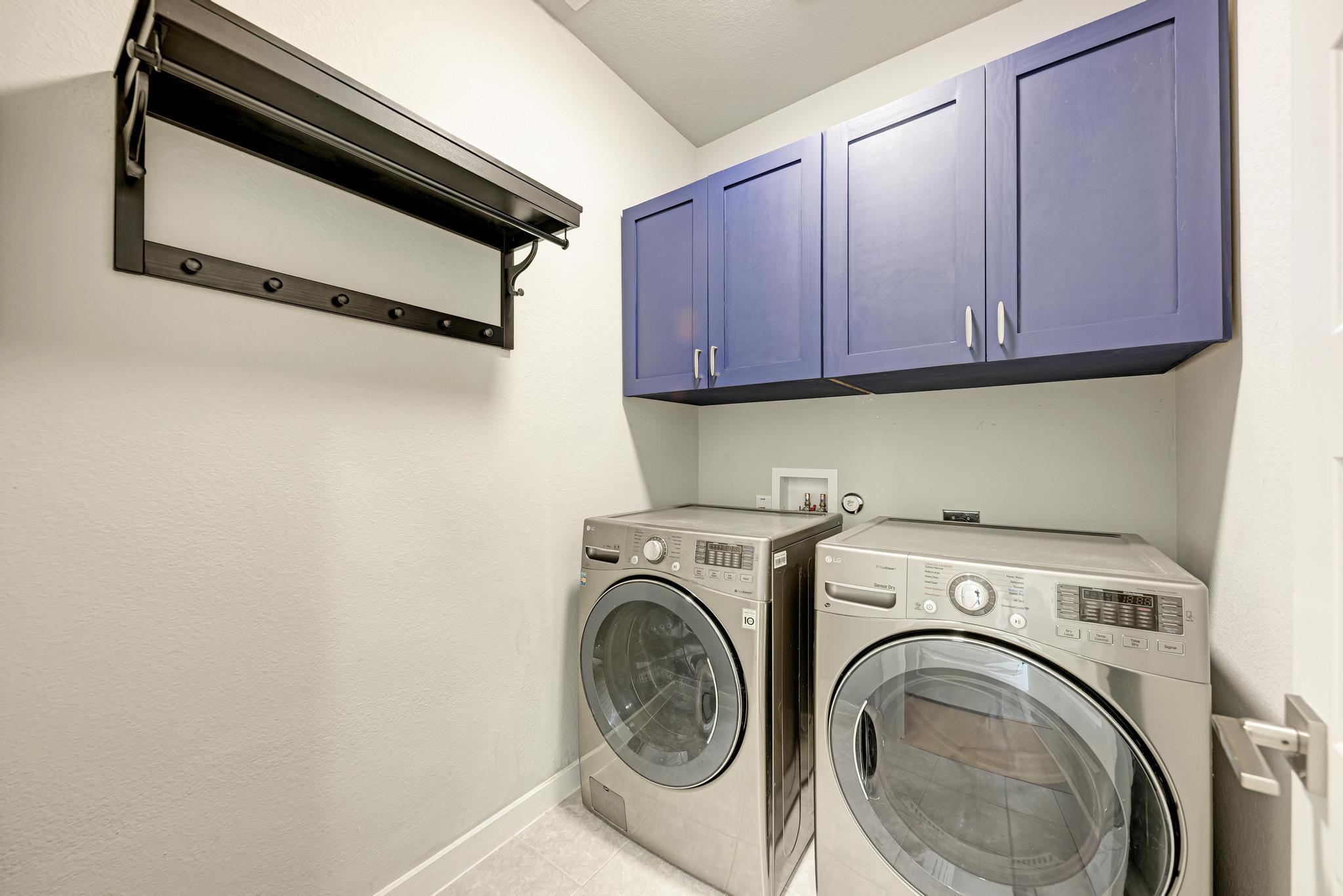 7207 Auburn Blaze LN