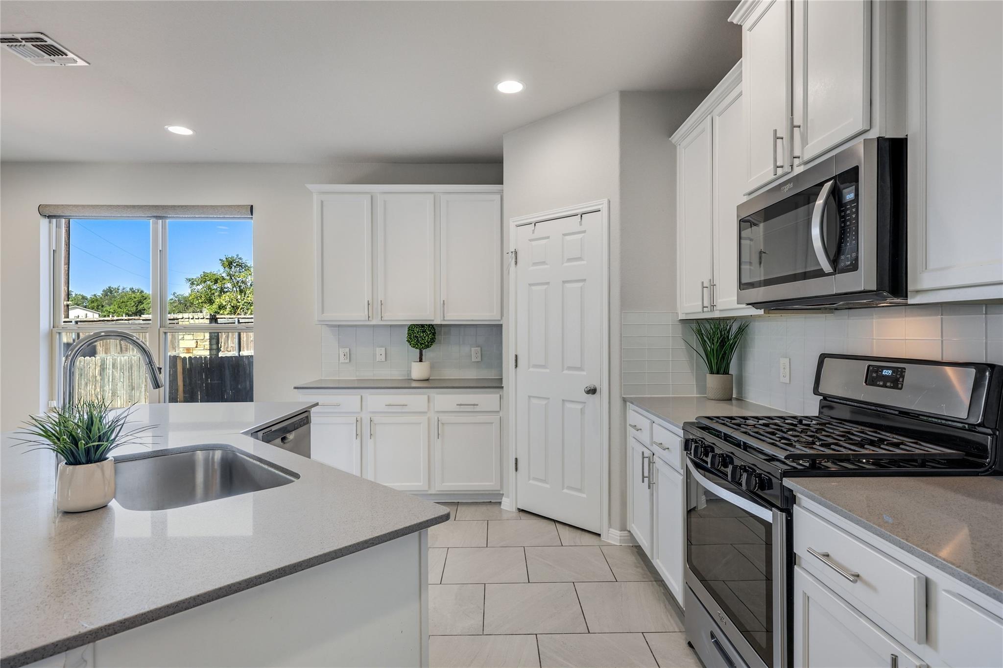 913 Boatswain WAY # 195