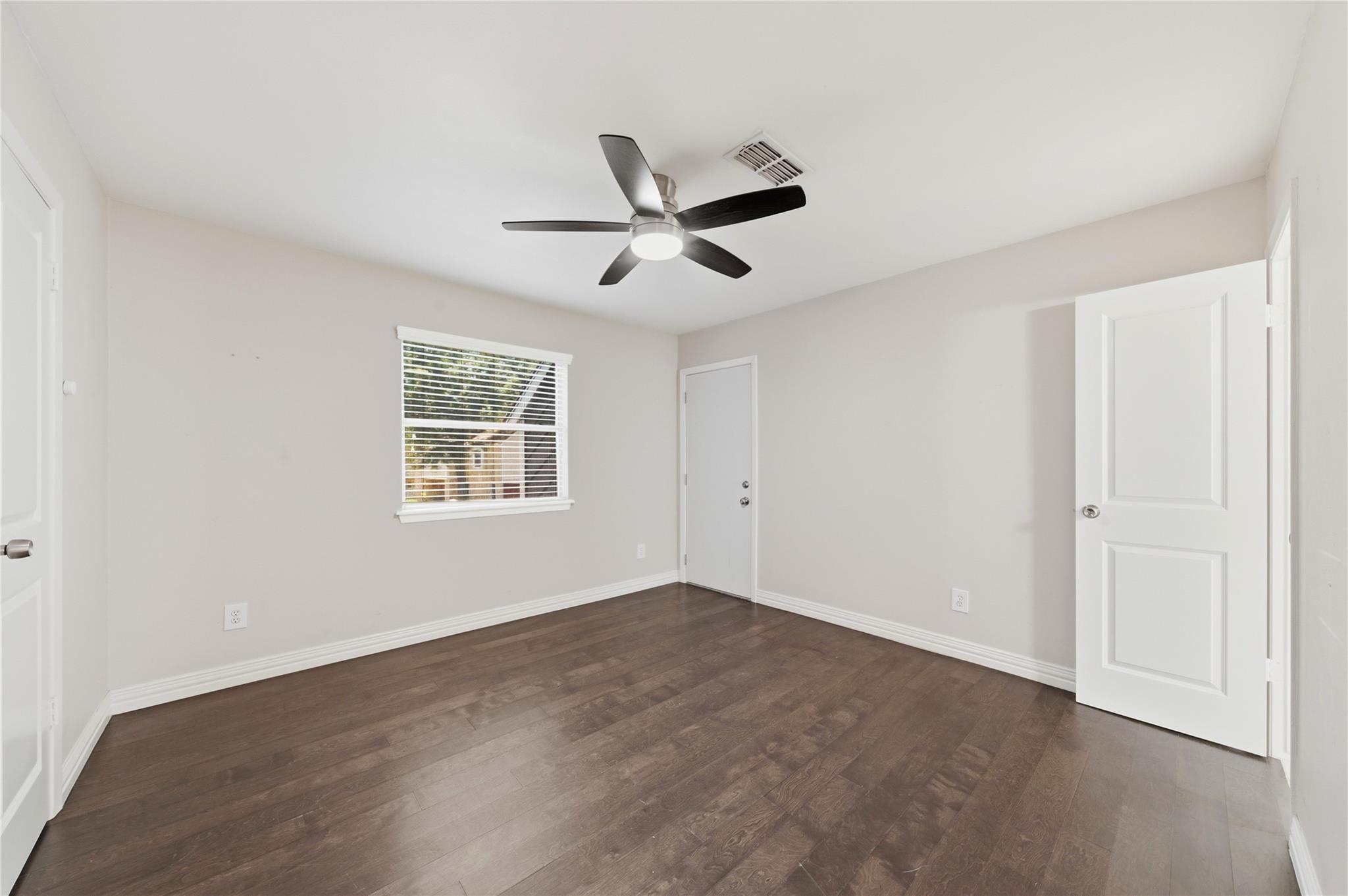 703 Queensmill Court