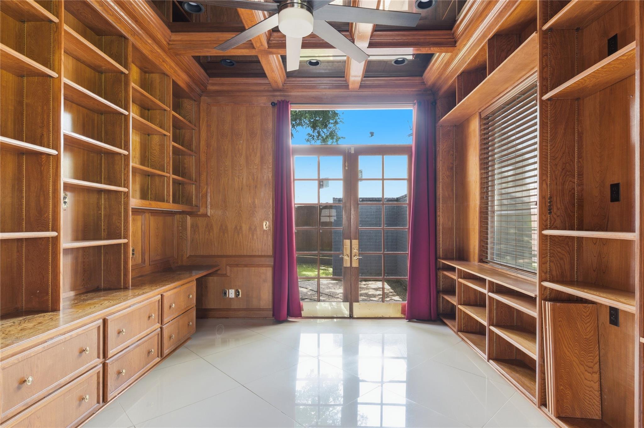 703 Queensmill Court