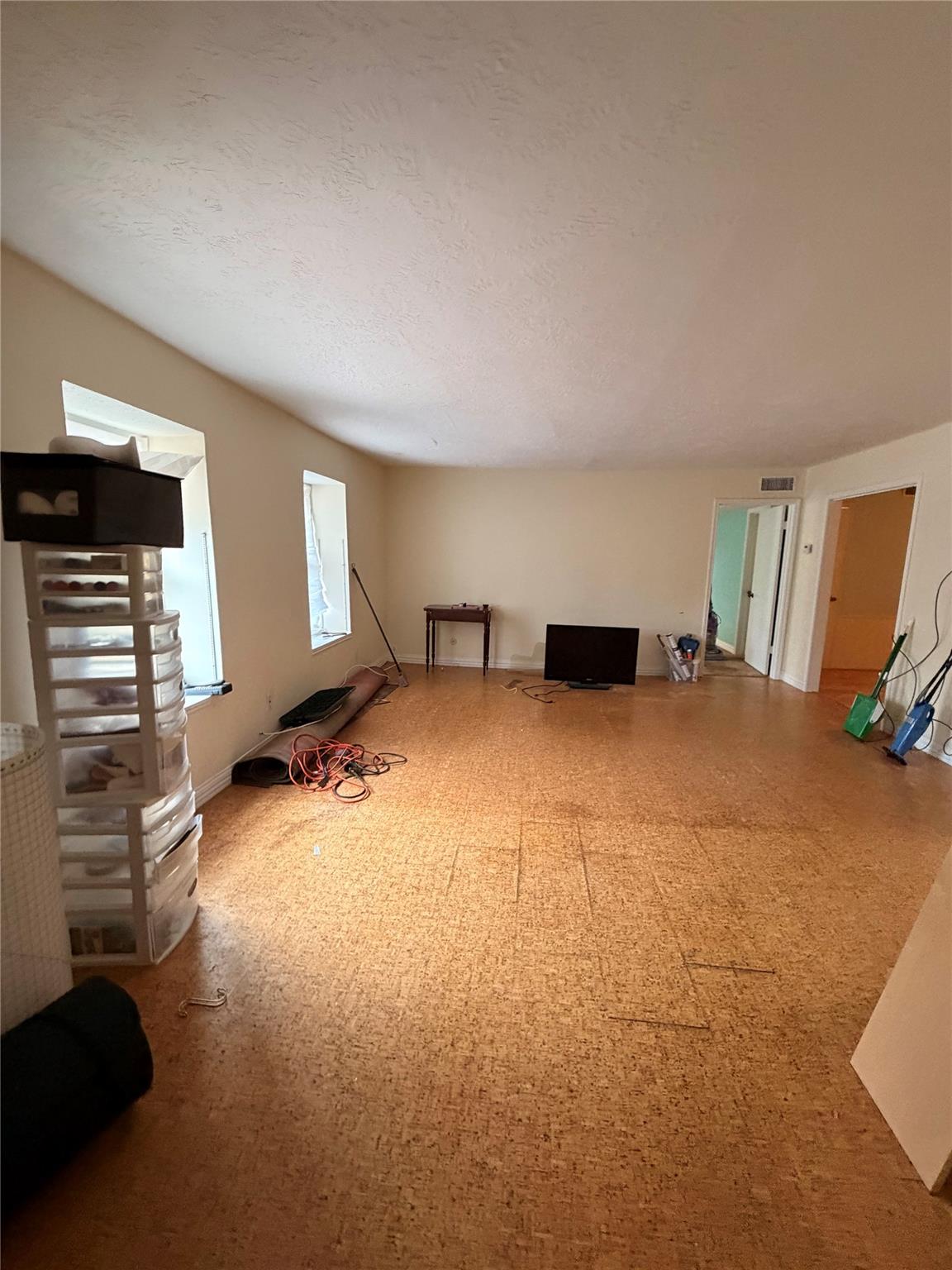 359 N Post Oak Lane # 318