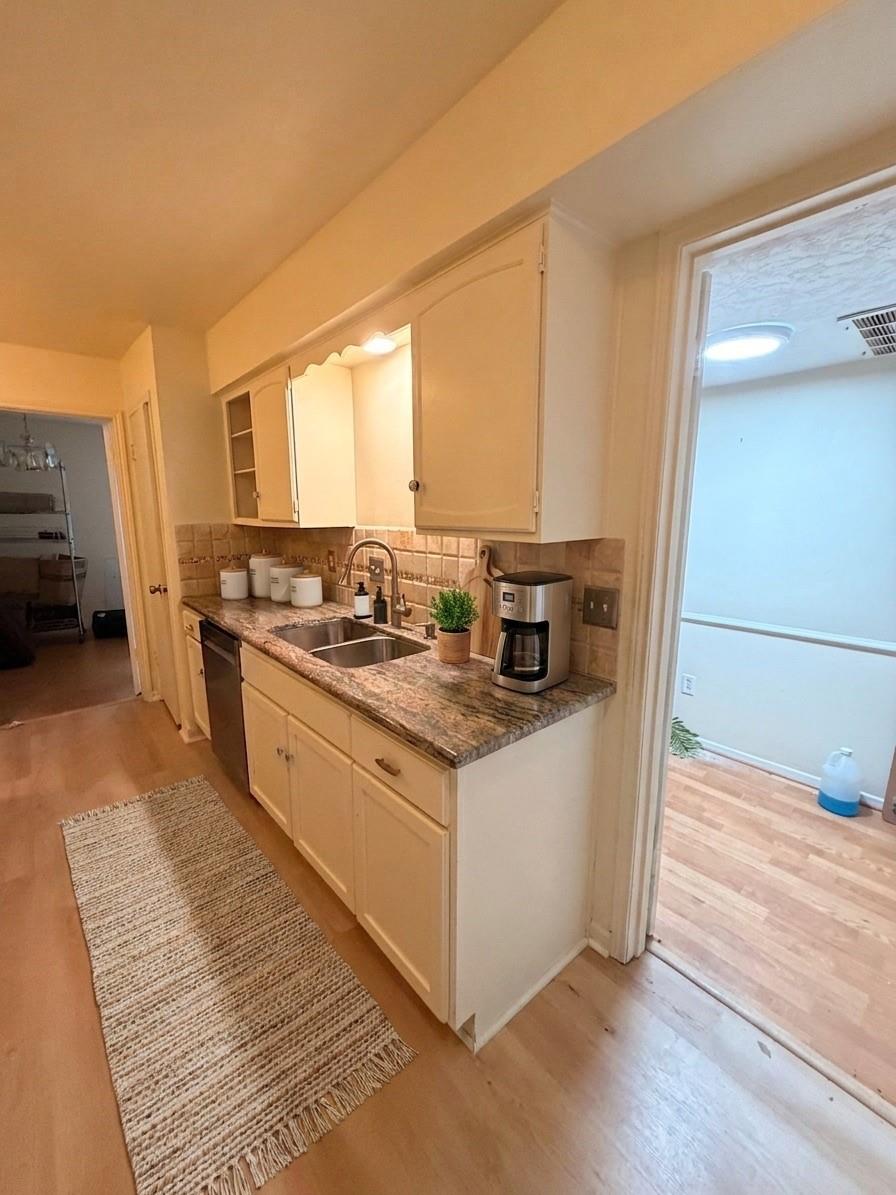 359 N Post Oak Lane # 318