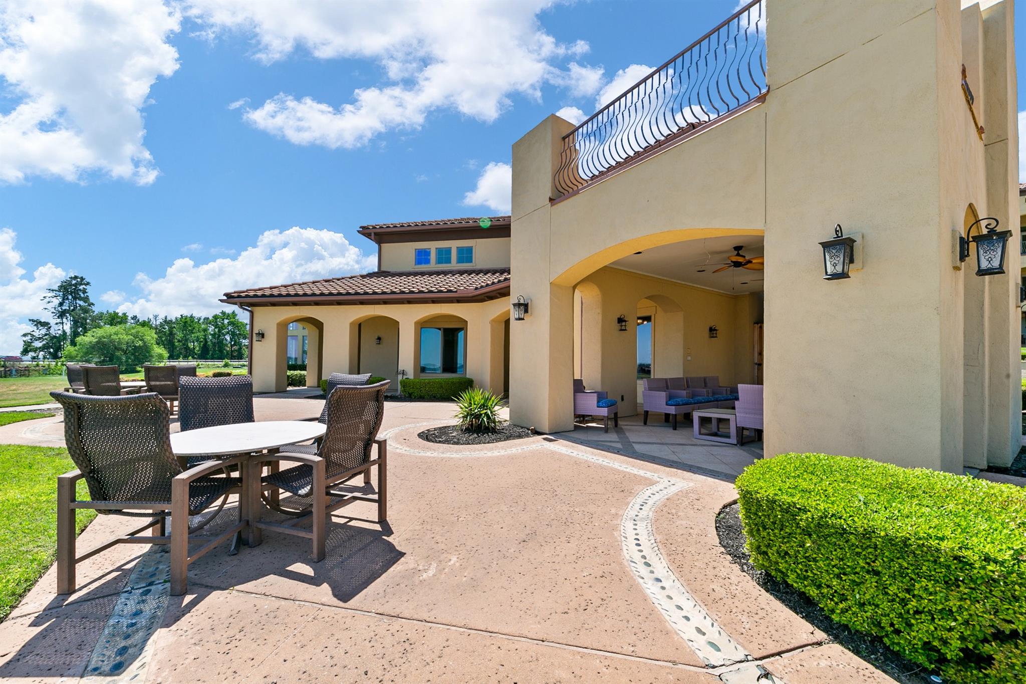 17040 W Fm 1097 Road # 4302