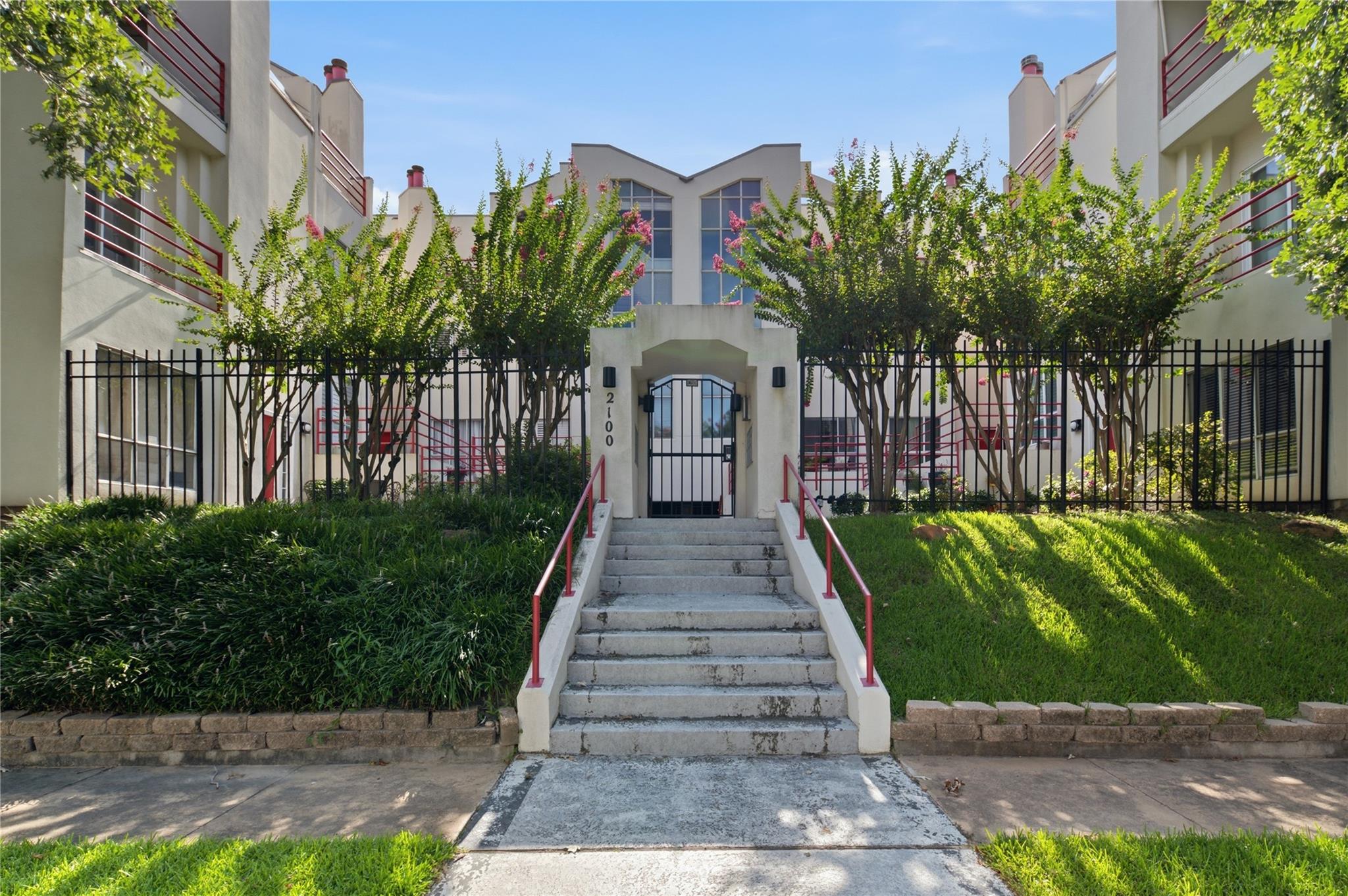 2100 Huldy Street # 4