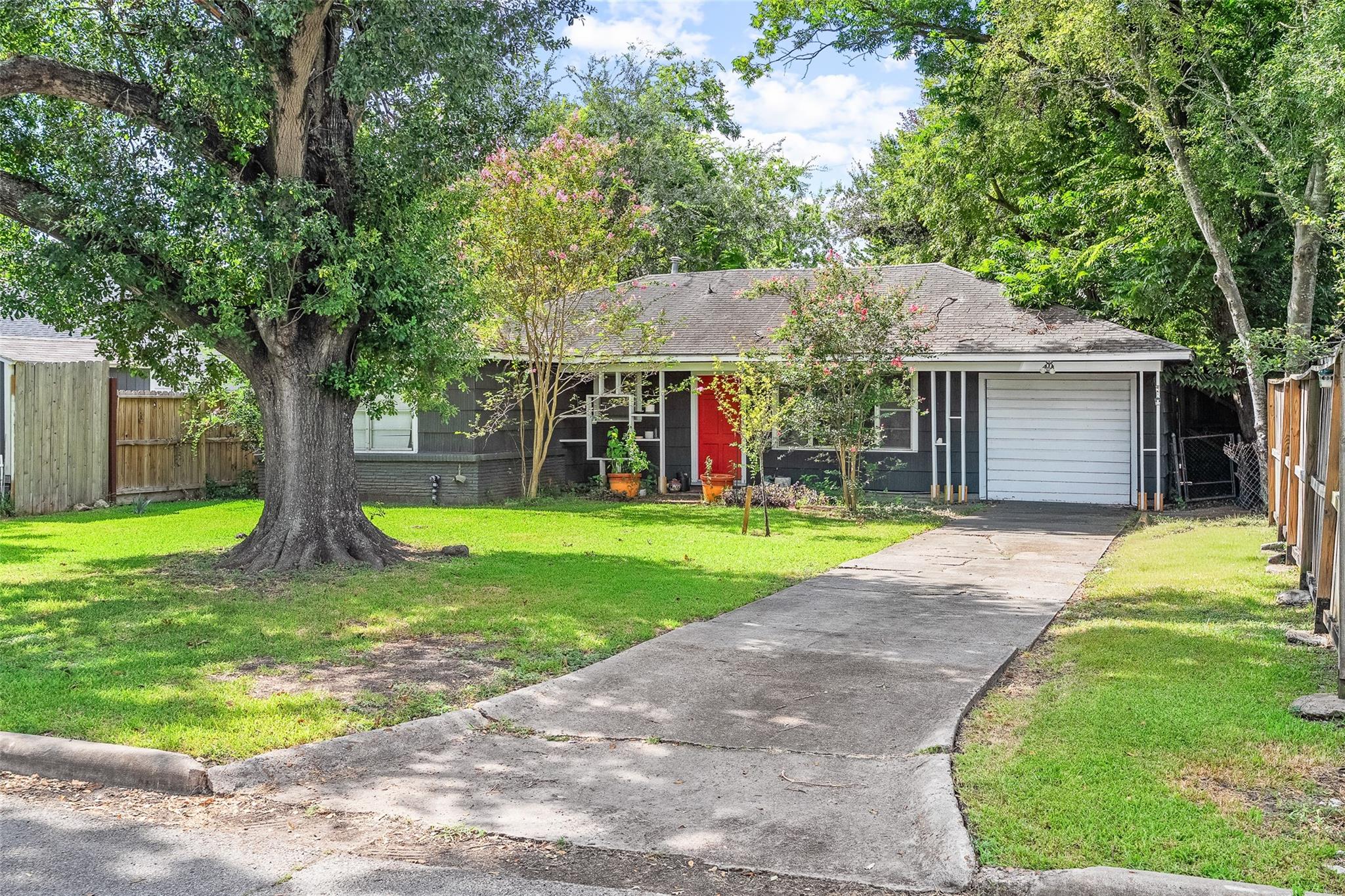 5307/9/11/13 Palmetto Street