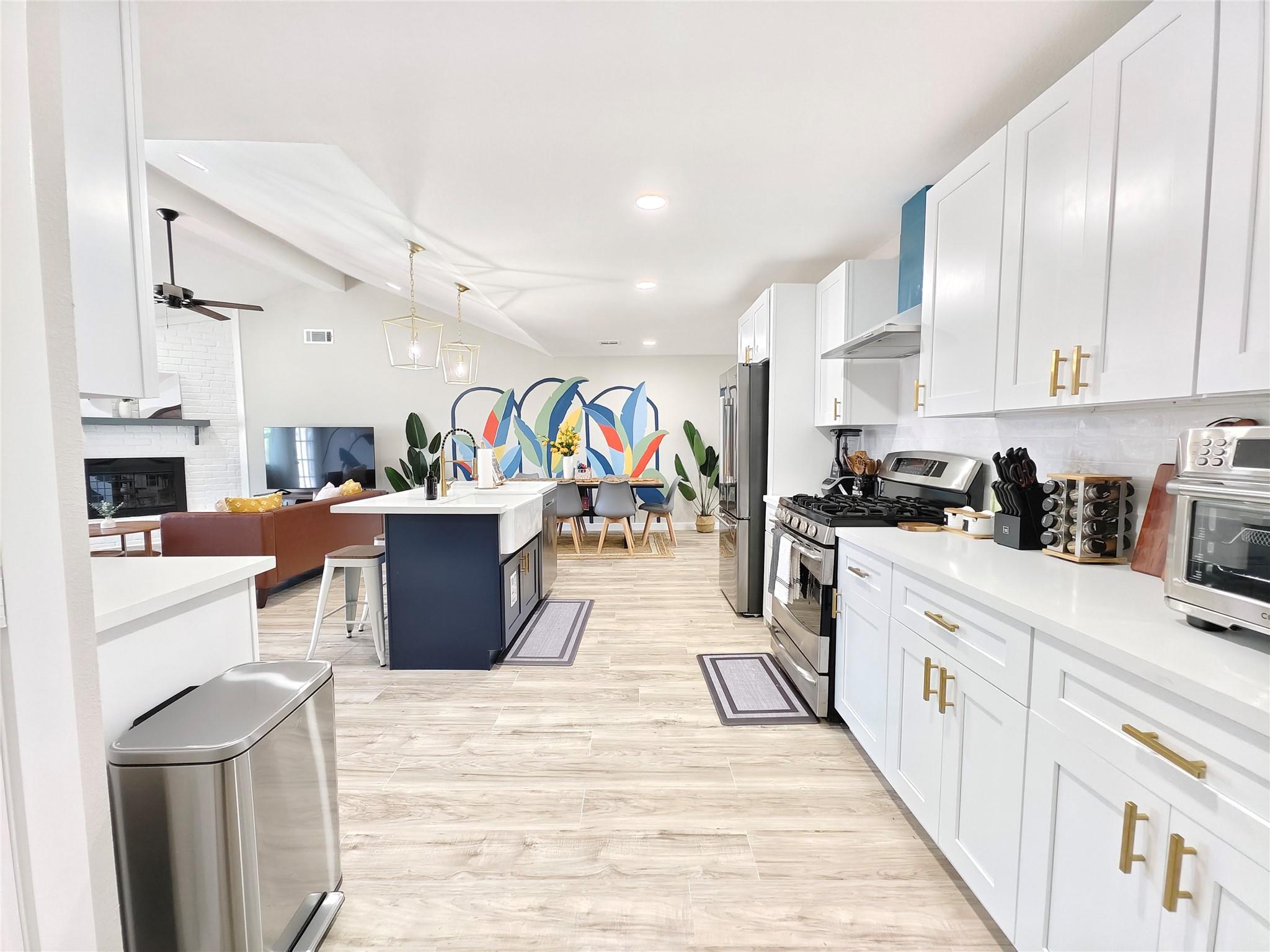 11810 Sagedowne Lane, Houston