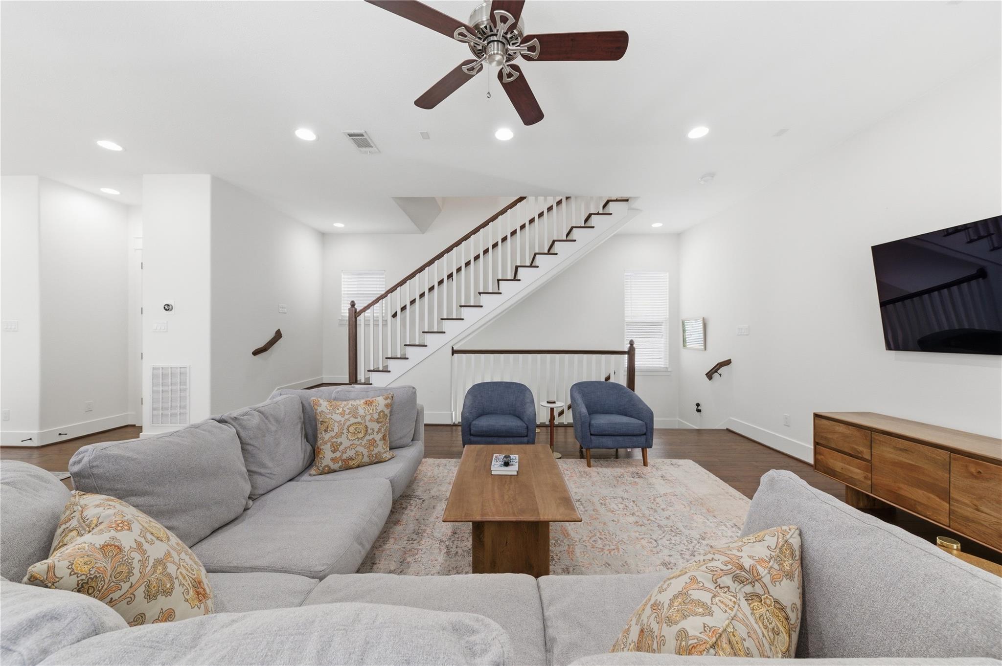 1425 W 23rd Street # B