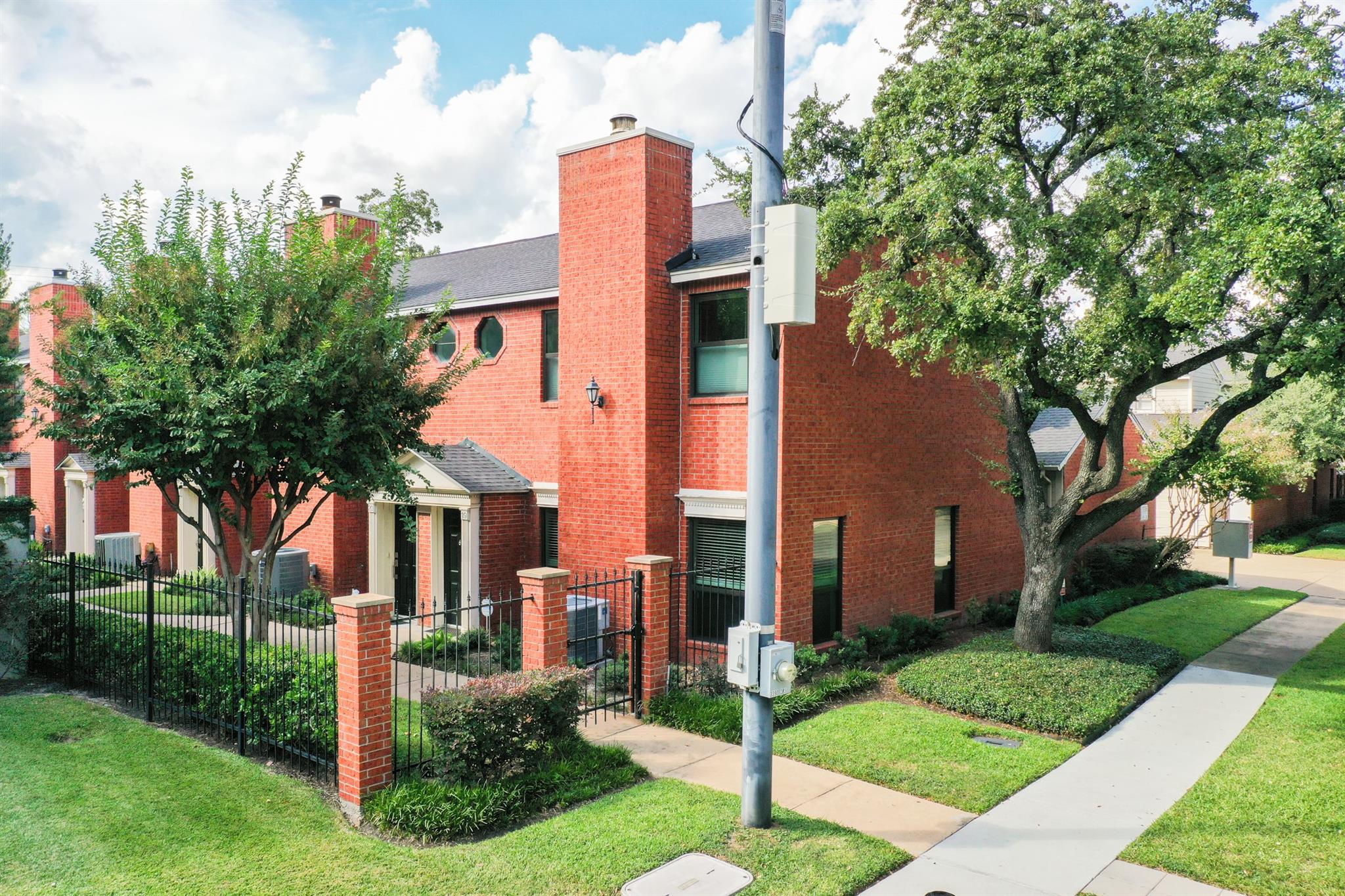 3330 Las Palmas Street # 19, Houston Unit: 19