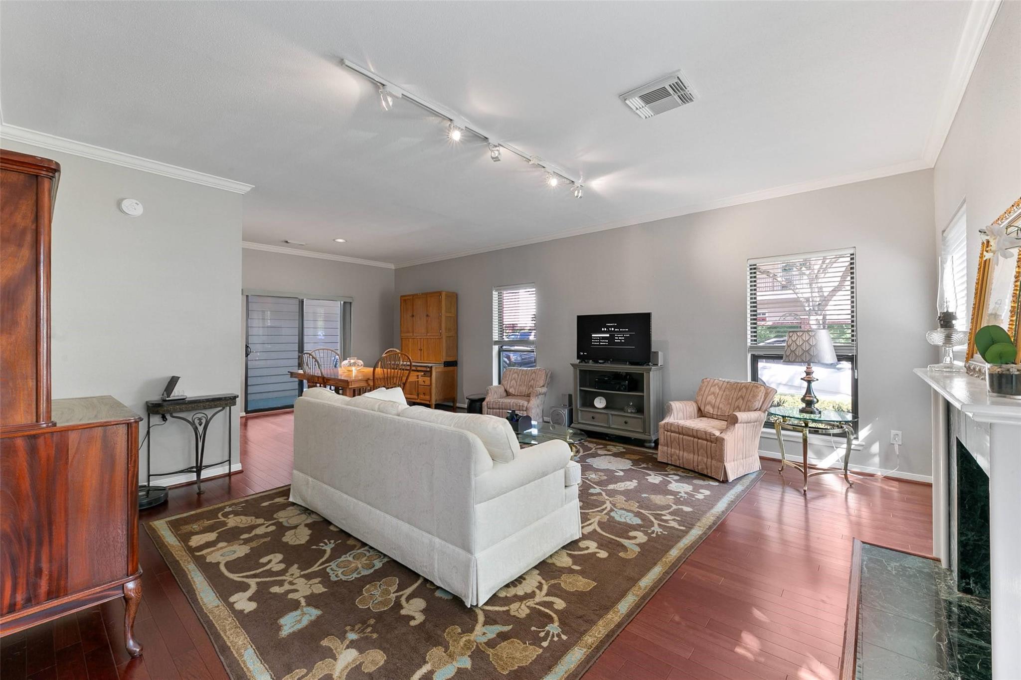 3330 Las Palmas Street # 19, Houston Unit: 19