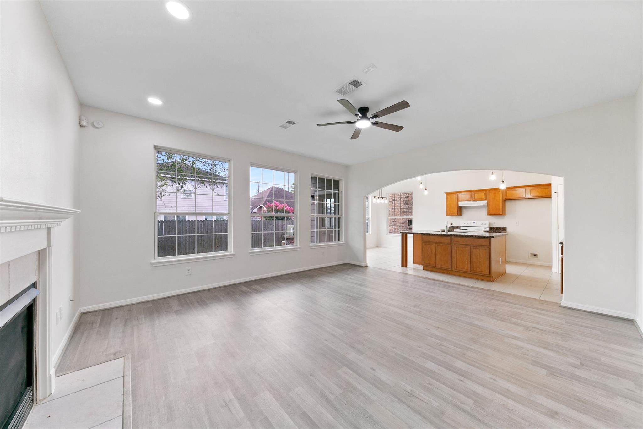 4444 Victory Drive # 25