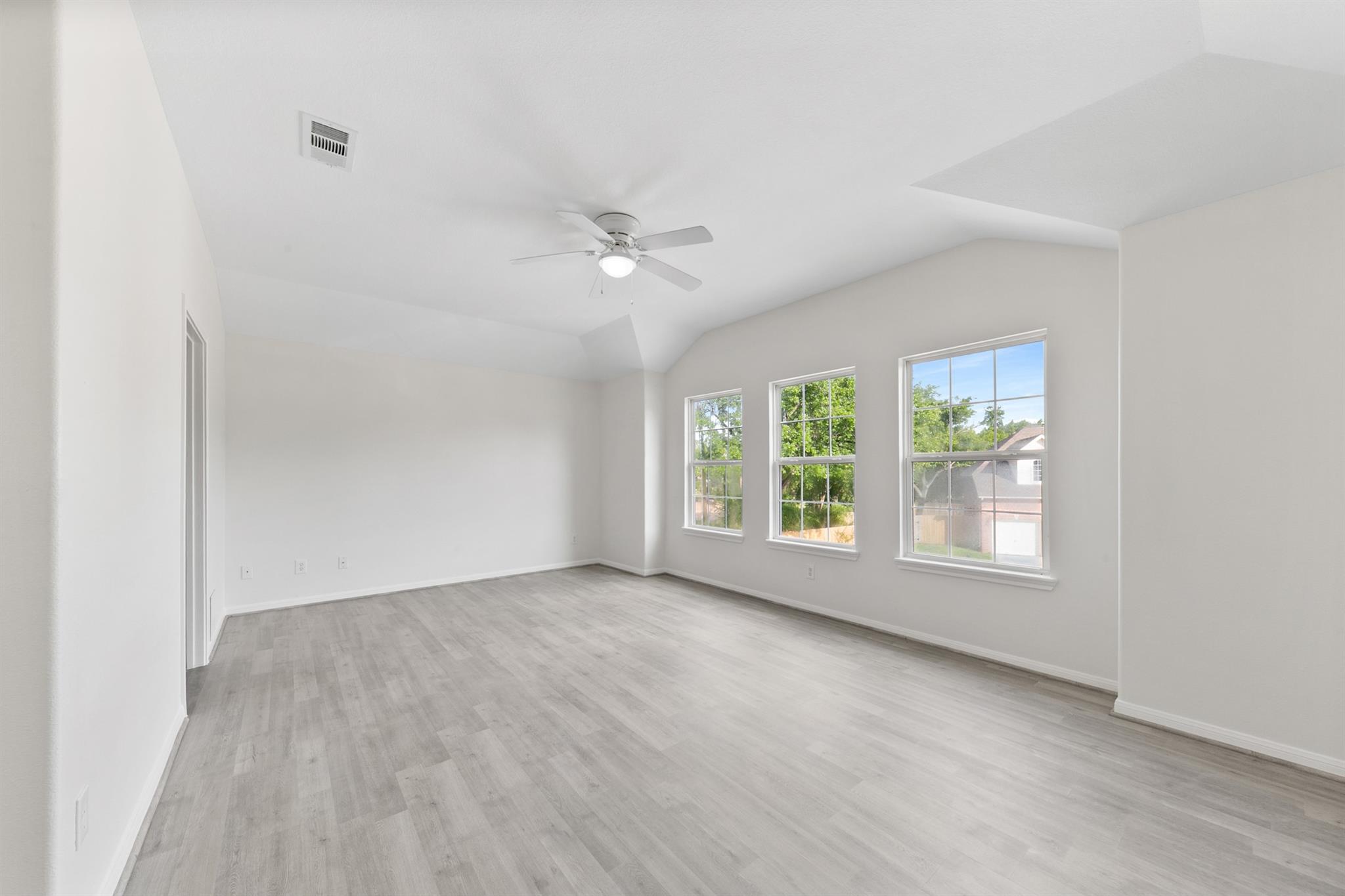 4444 Victory Drive # 25