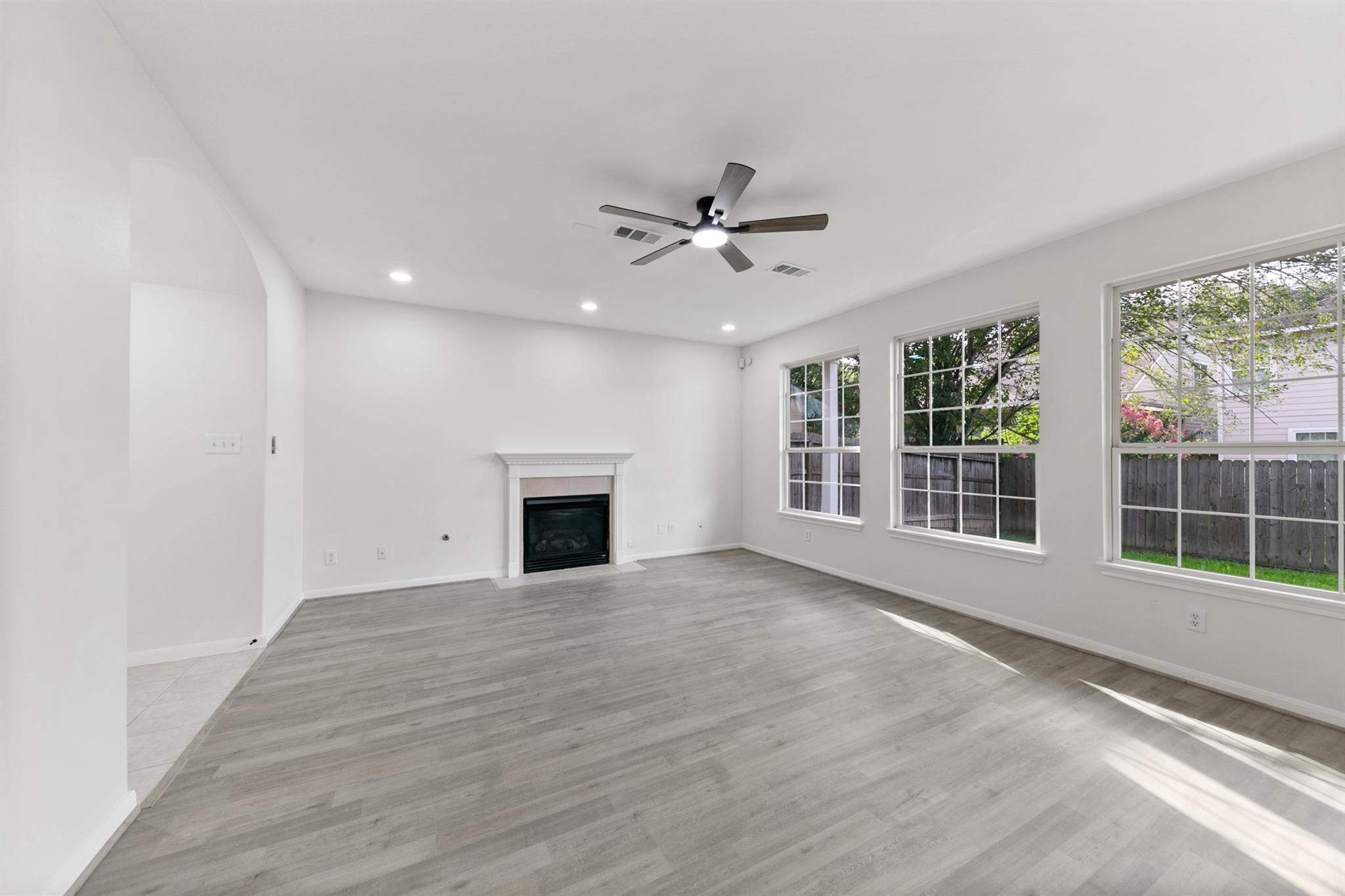 4444 Victory Drive # 25