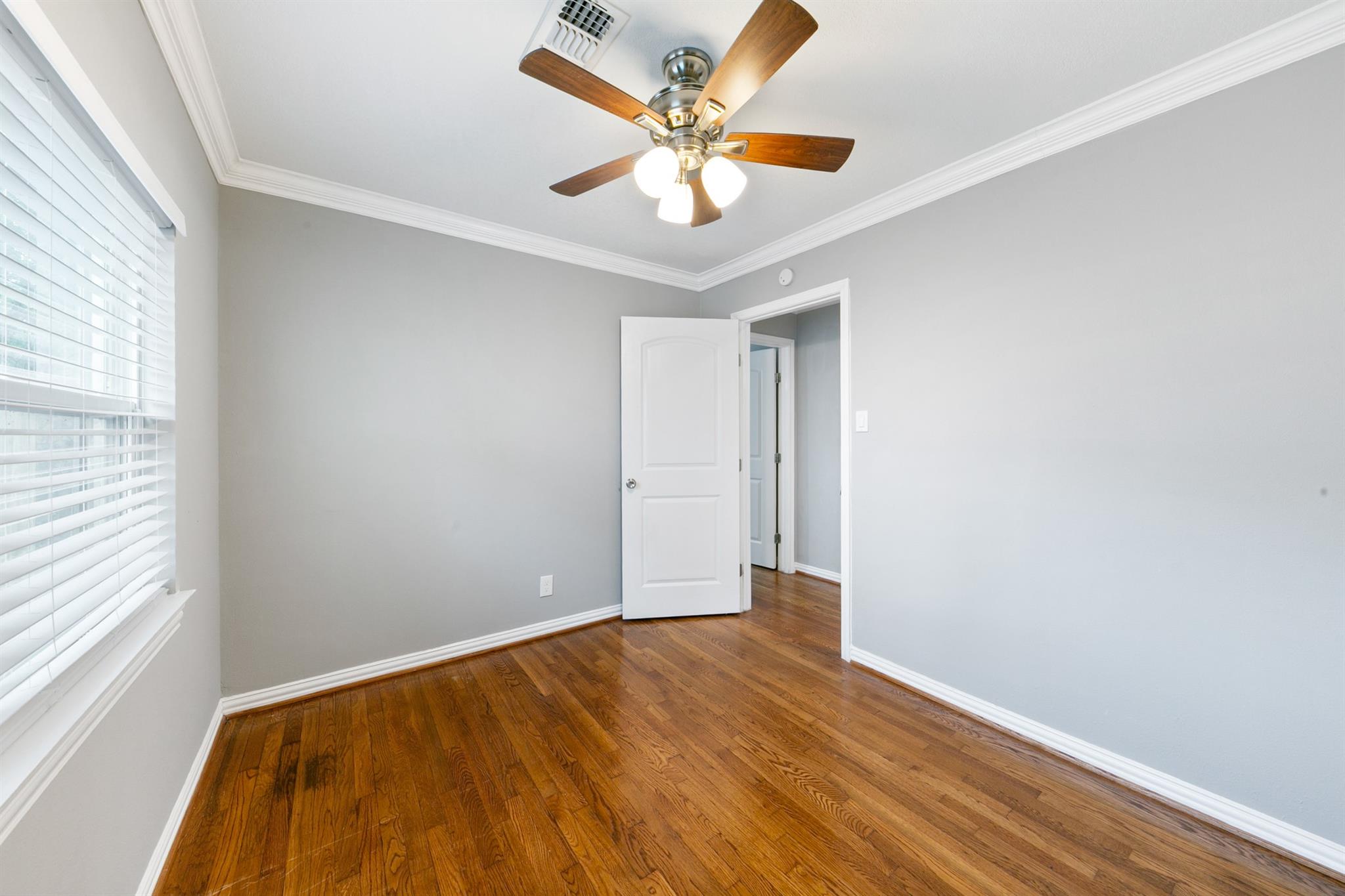 6915 Jalna Street, Houston