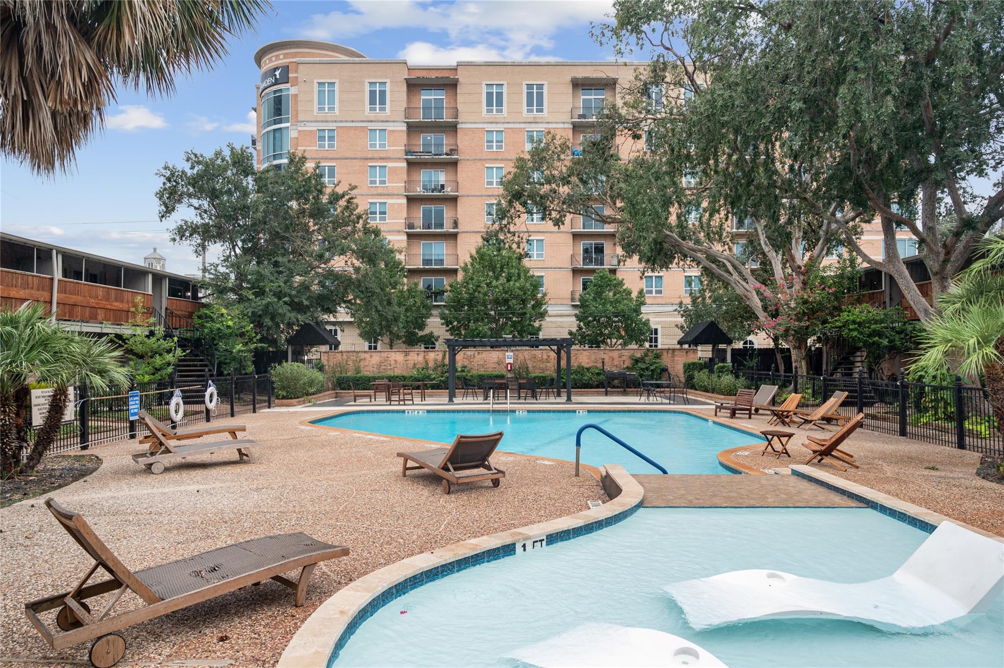 3926 W Alabama Street # 1