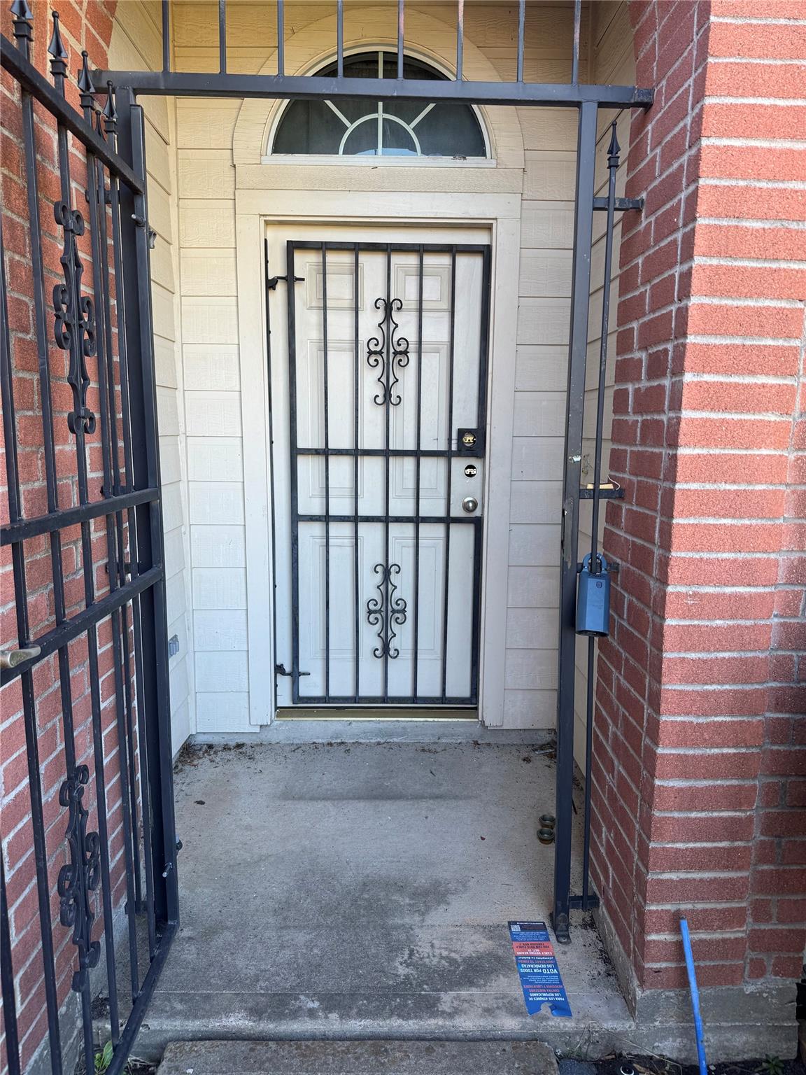 12002 Heritage Crown Court