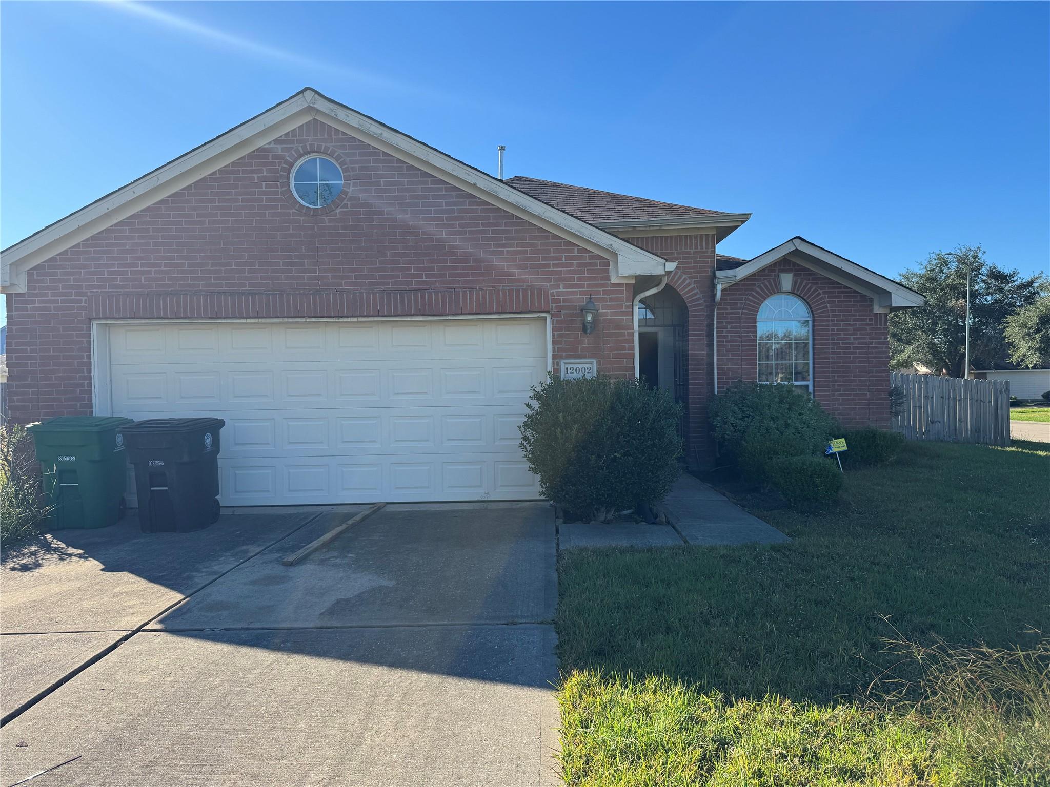 12002 Heritage Crown Court