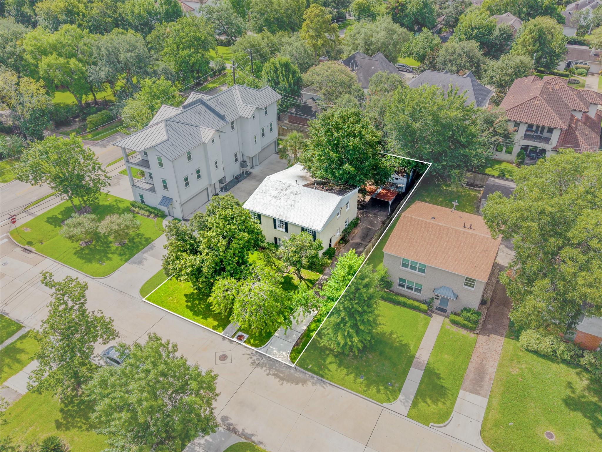 4505/4507 Larch Lane