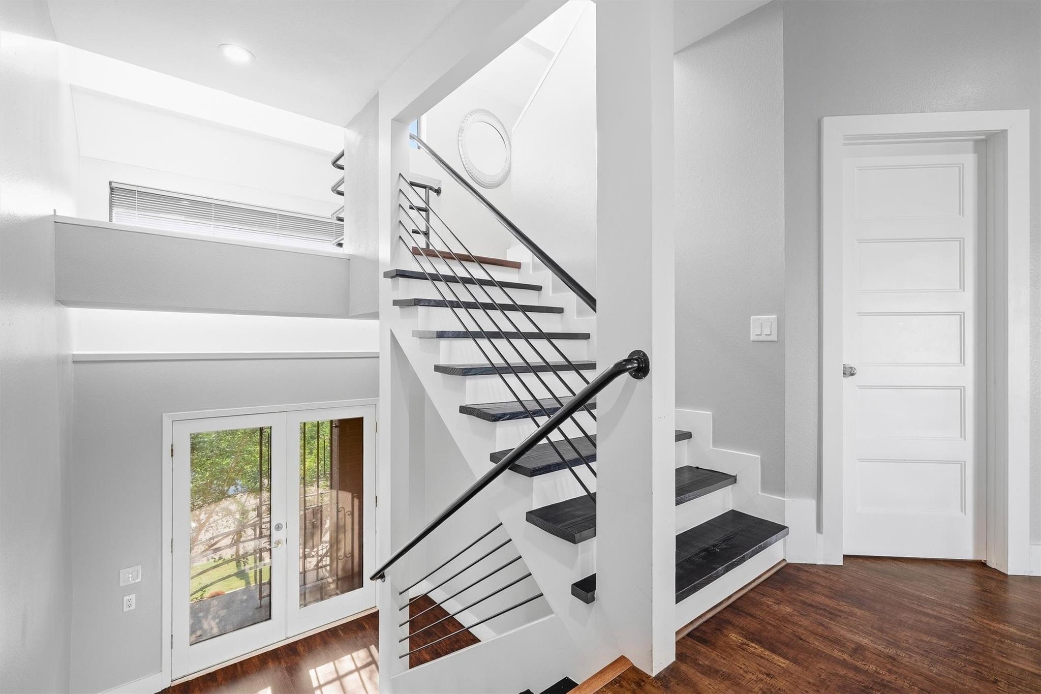 18217 Sandy Cove