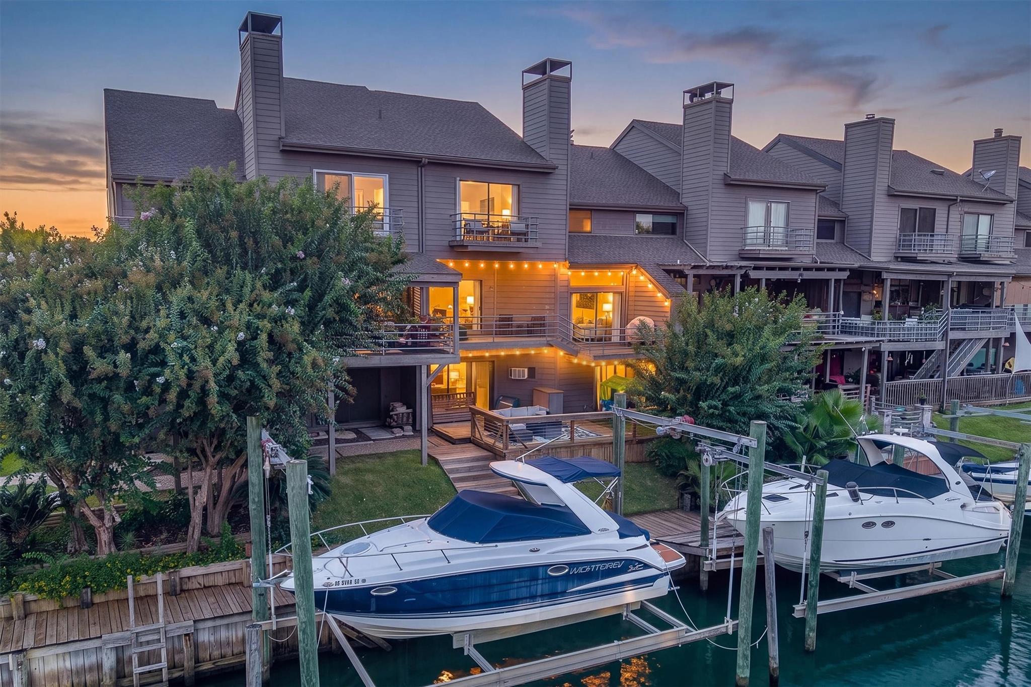 18217 Sandy Cove