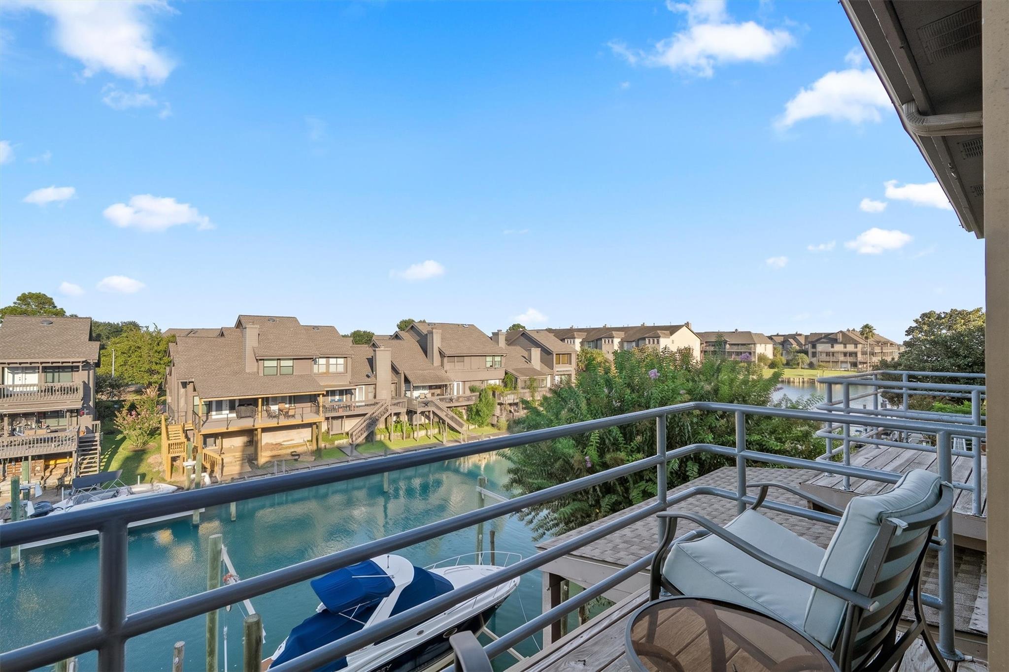 18217 Sandy Cove