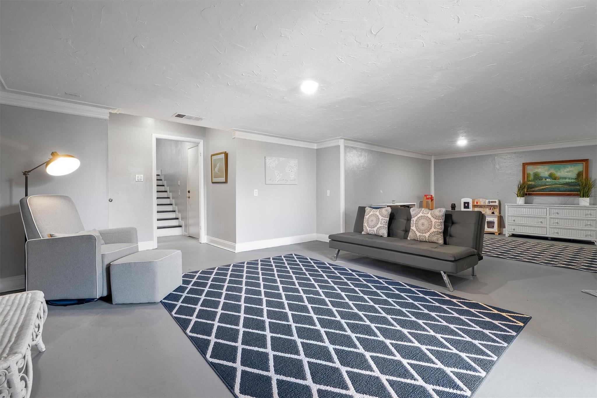 18217 Sandy Cove