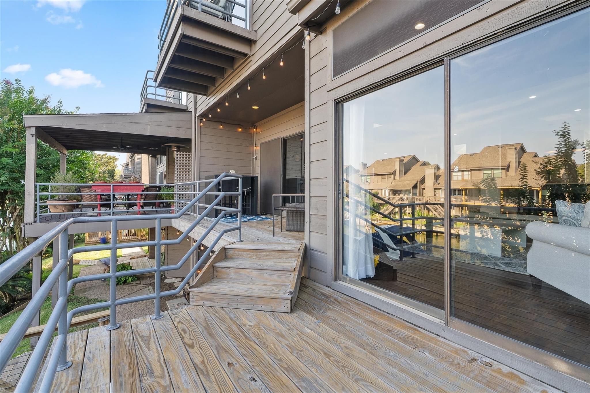 18217 Sandy Cove