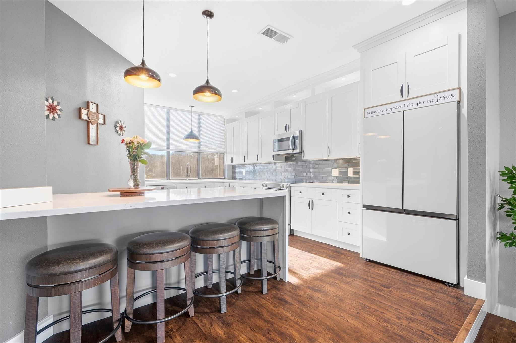 18217 Sandy Cove