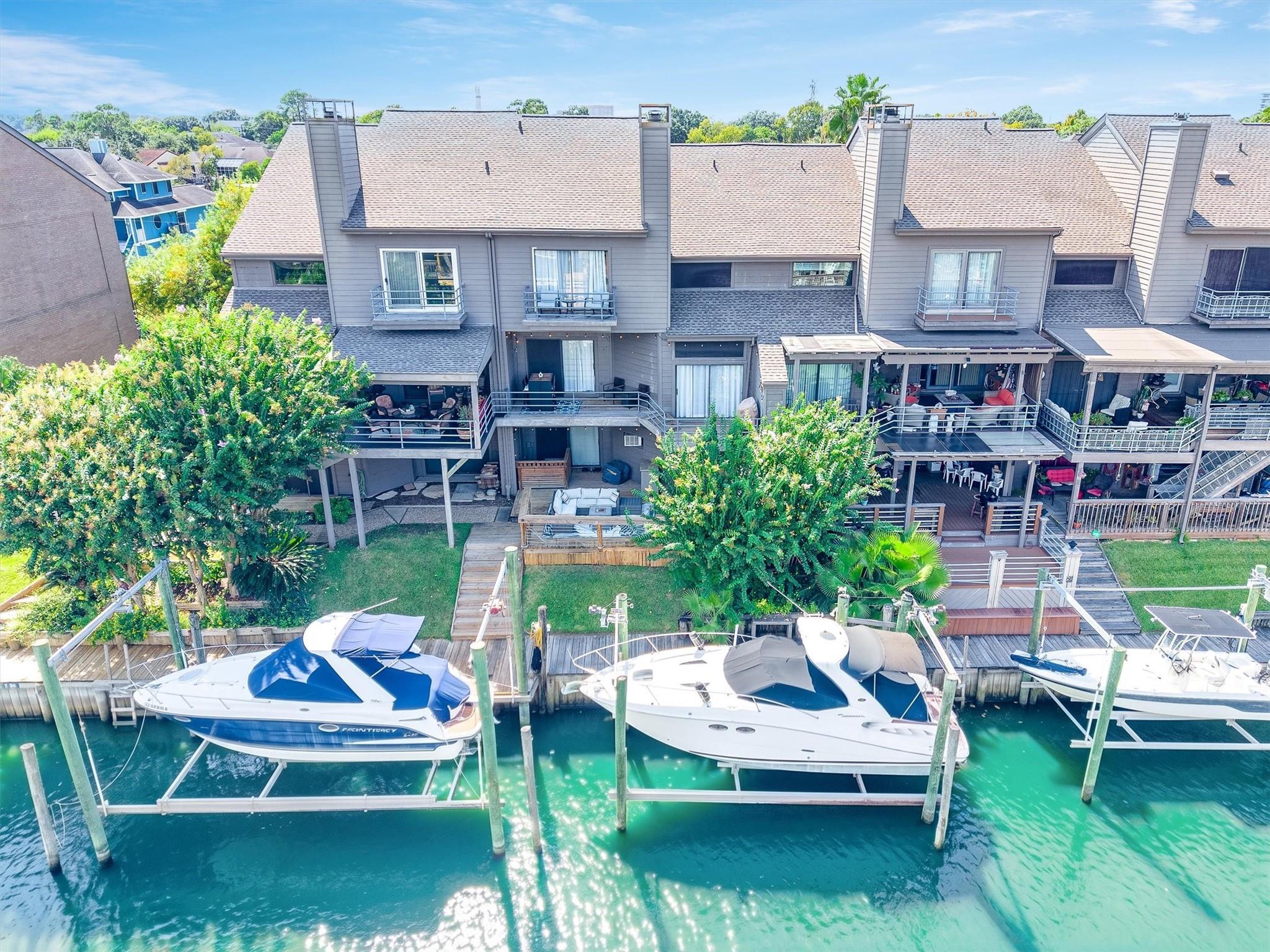 18217 Sandy Cove