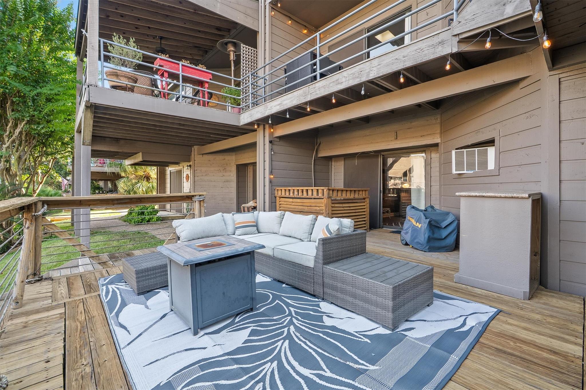 18217 Sandy Cove