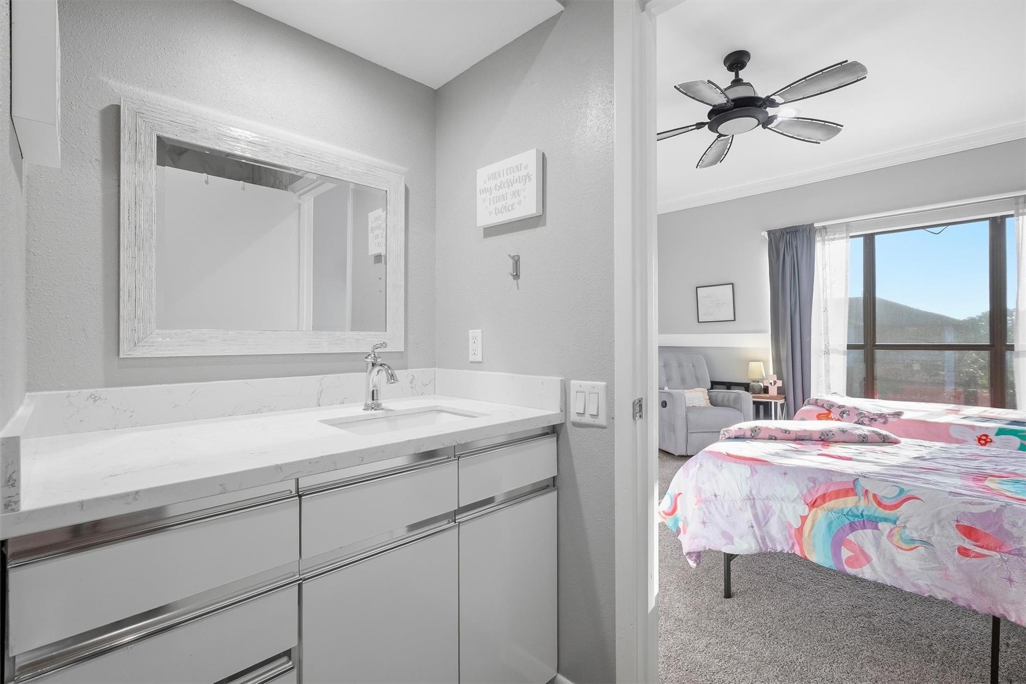 18217 Sandy Cove