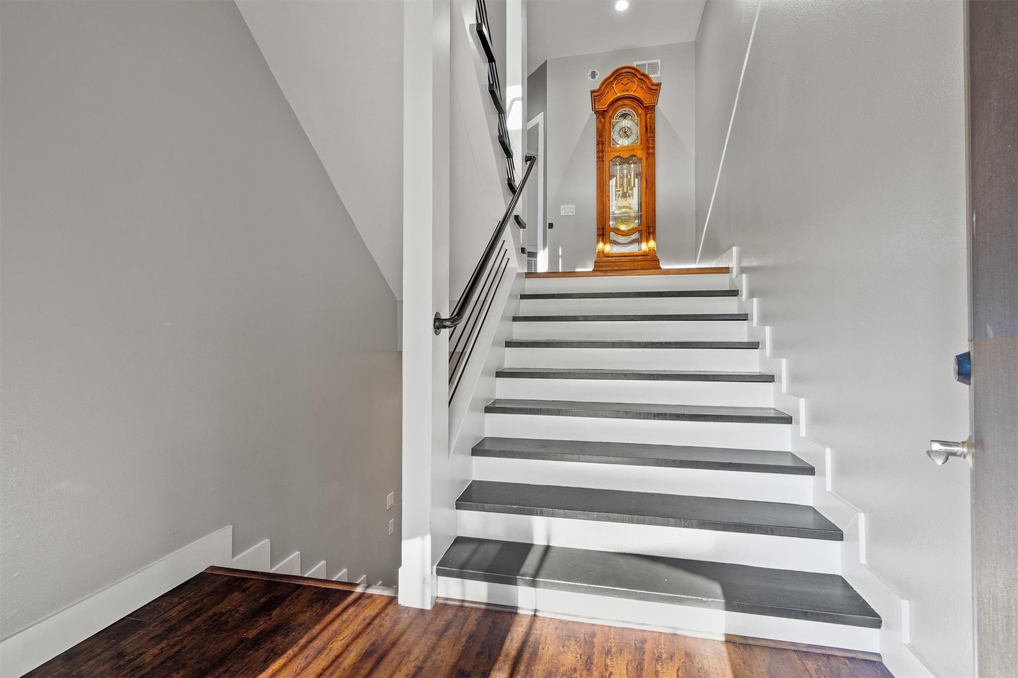 18217 Sandy Cove