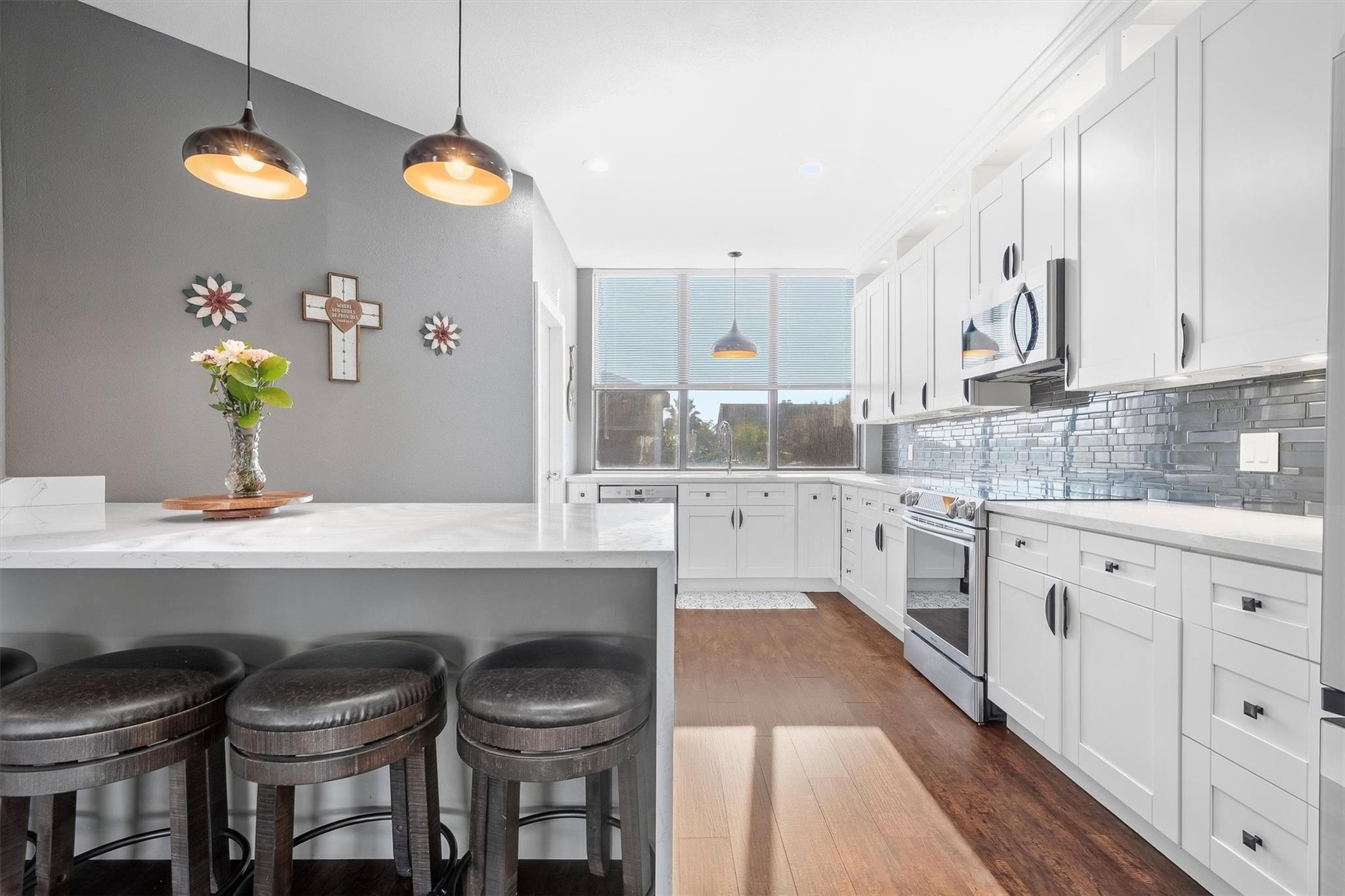 18217 Sandy Cove