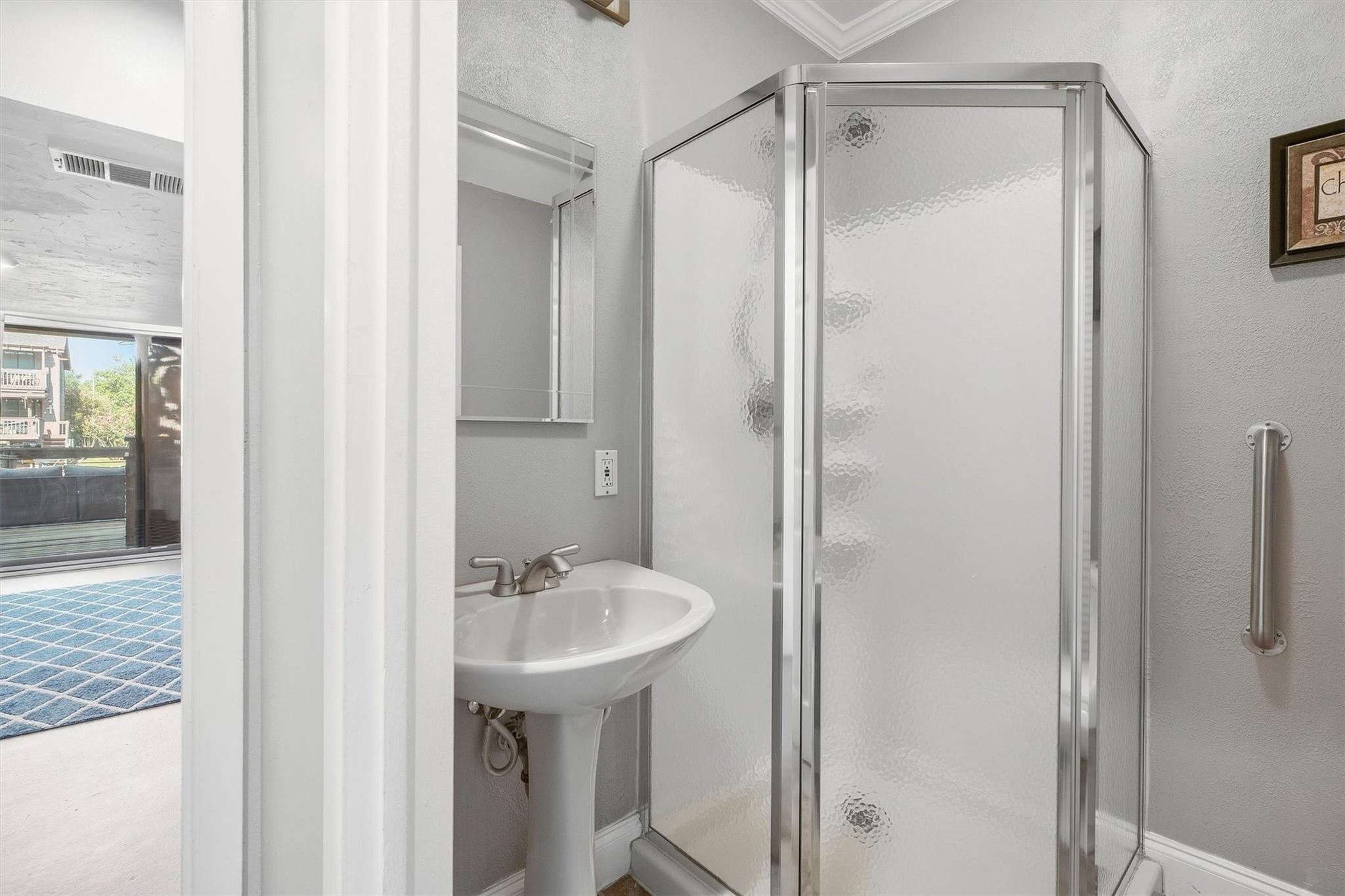 18217 Sandy Cove