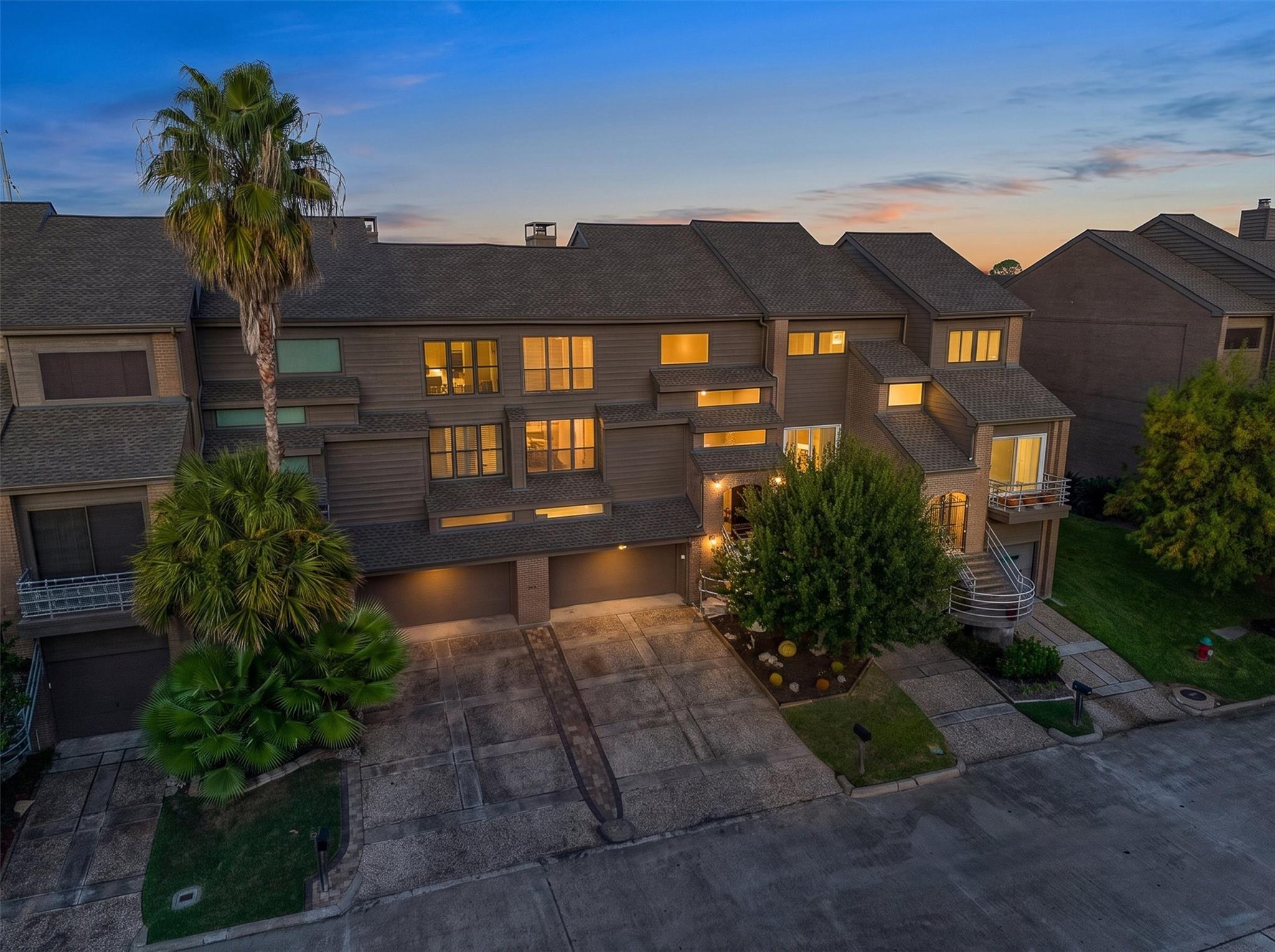 18217 Sandy Cove