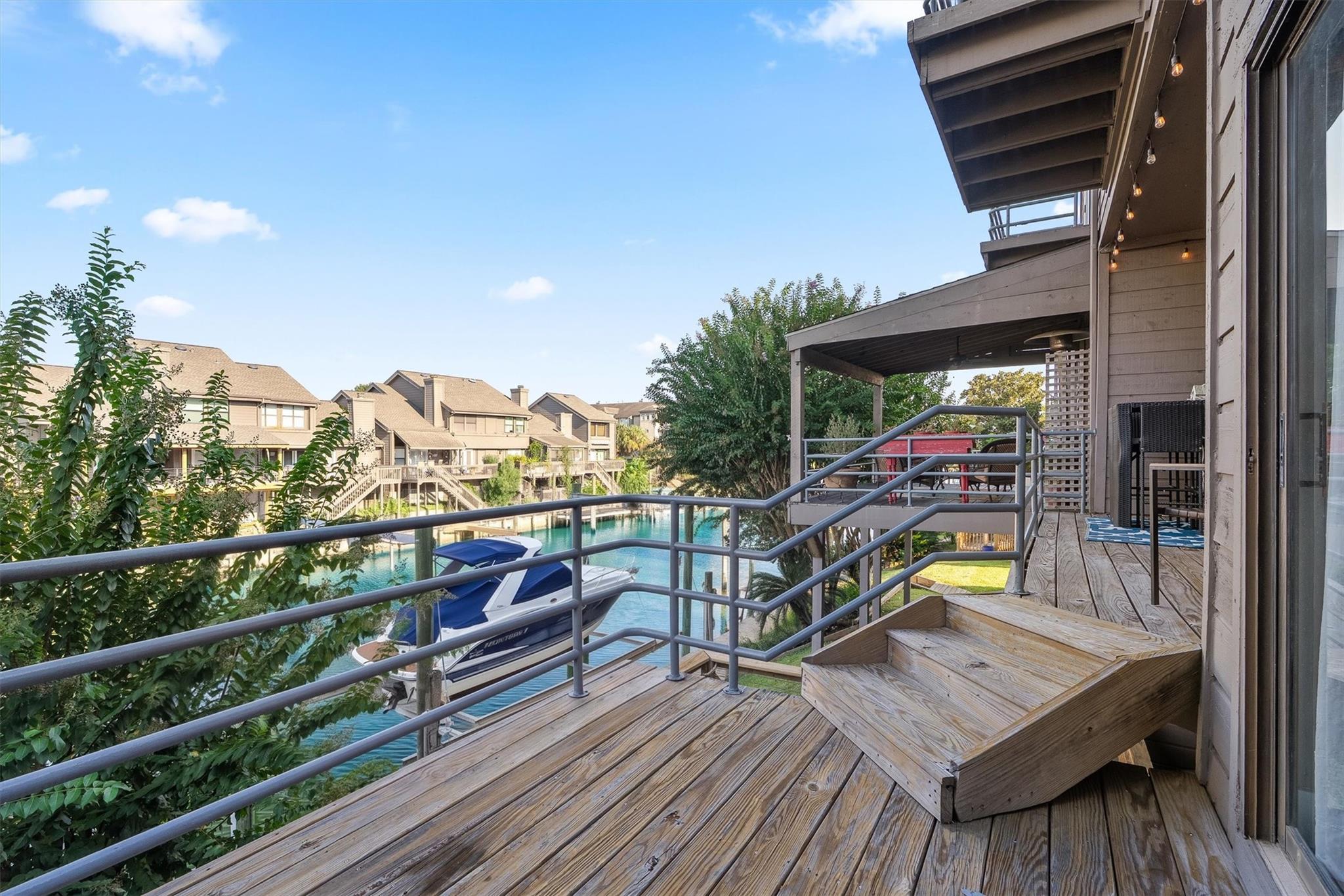 18217 Sandy Cove