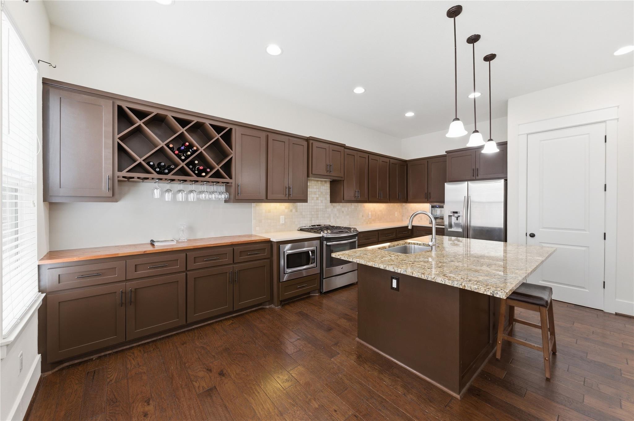 1425 W 23rd Street # B