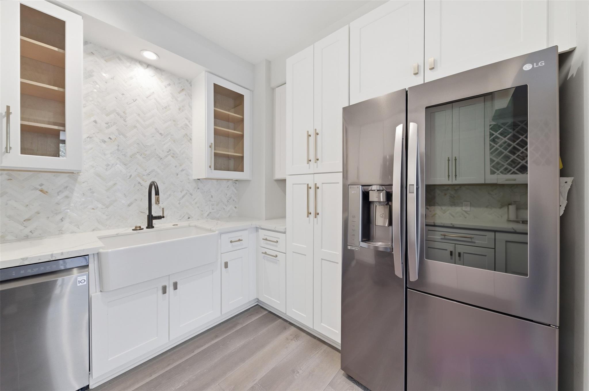 15 Greenway Plaza # 3A