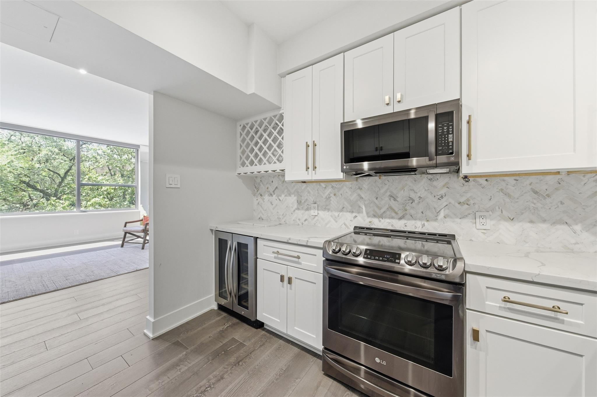 15 Greenway Plaza # 3A