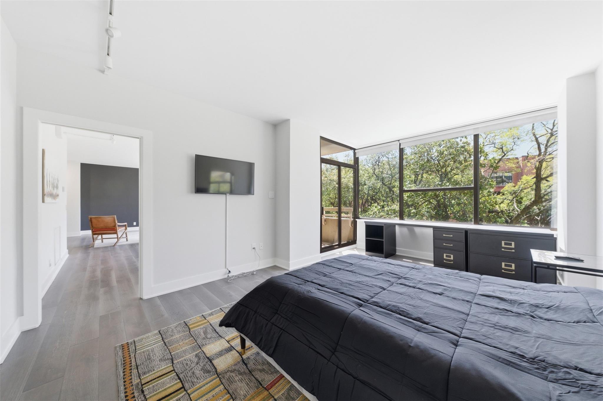 15 Greenway Plaza # 3A