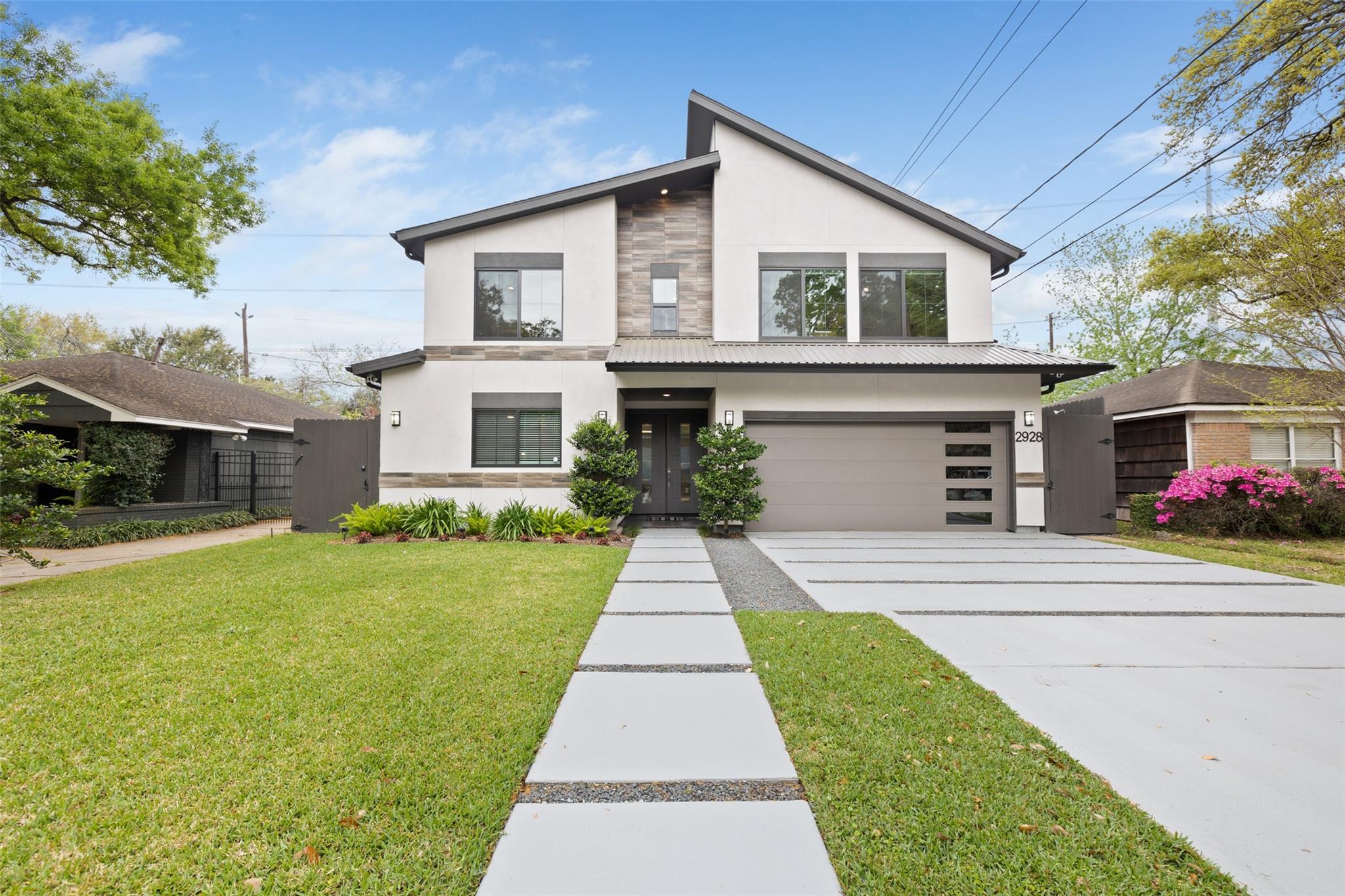 2928 Suffolk Drive