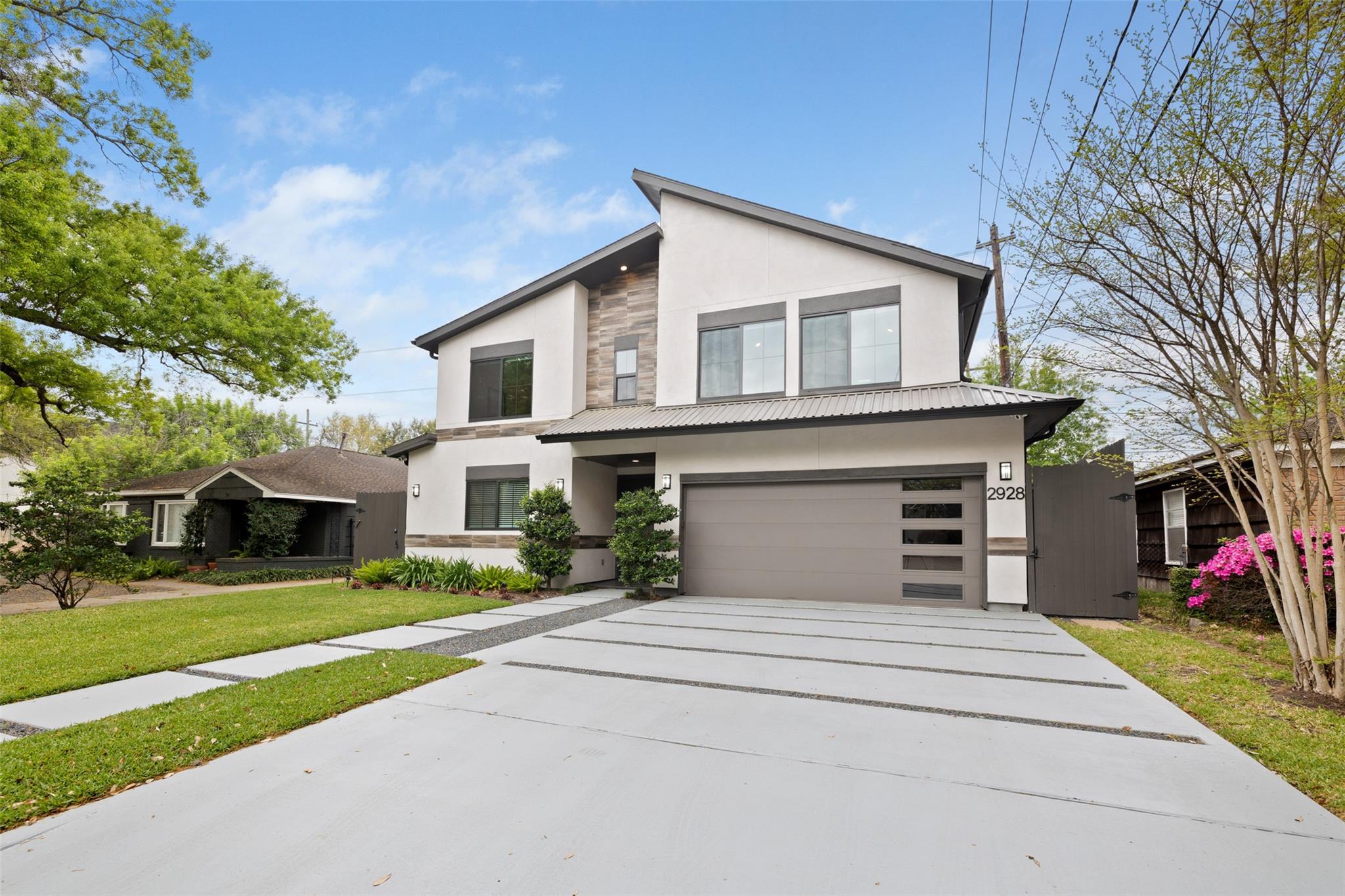 2928 Suffolk Drive